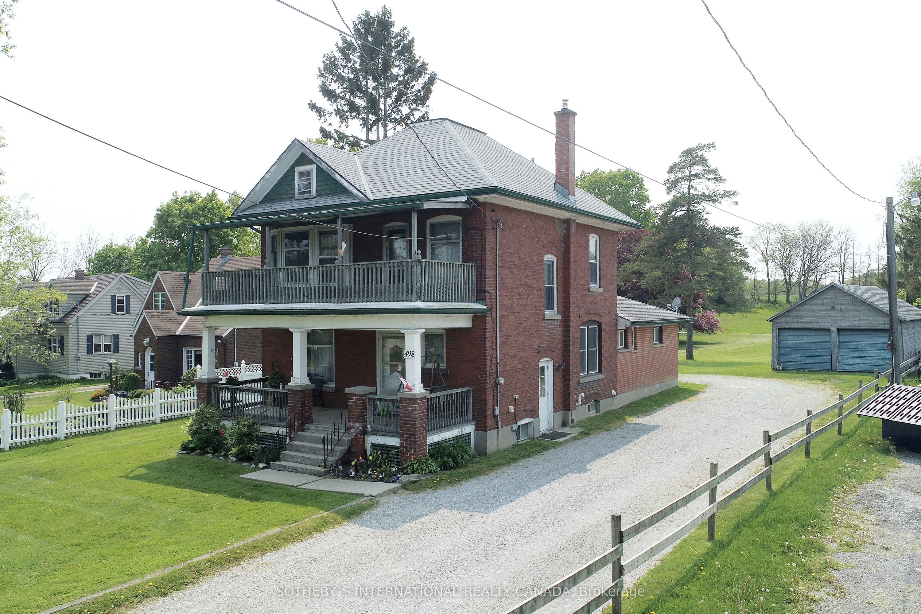 498 Norfolk Street S Property Photo 2