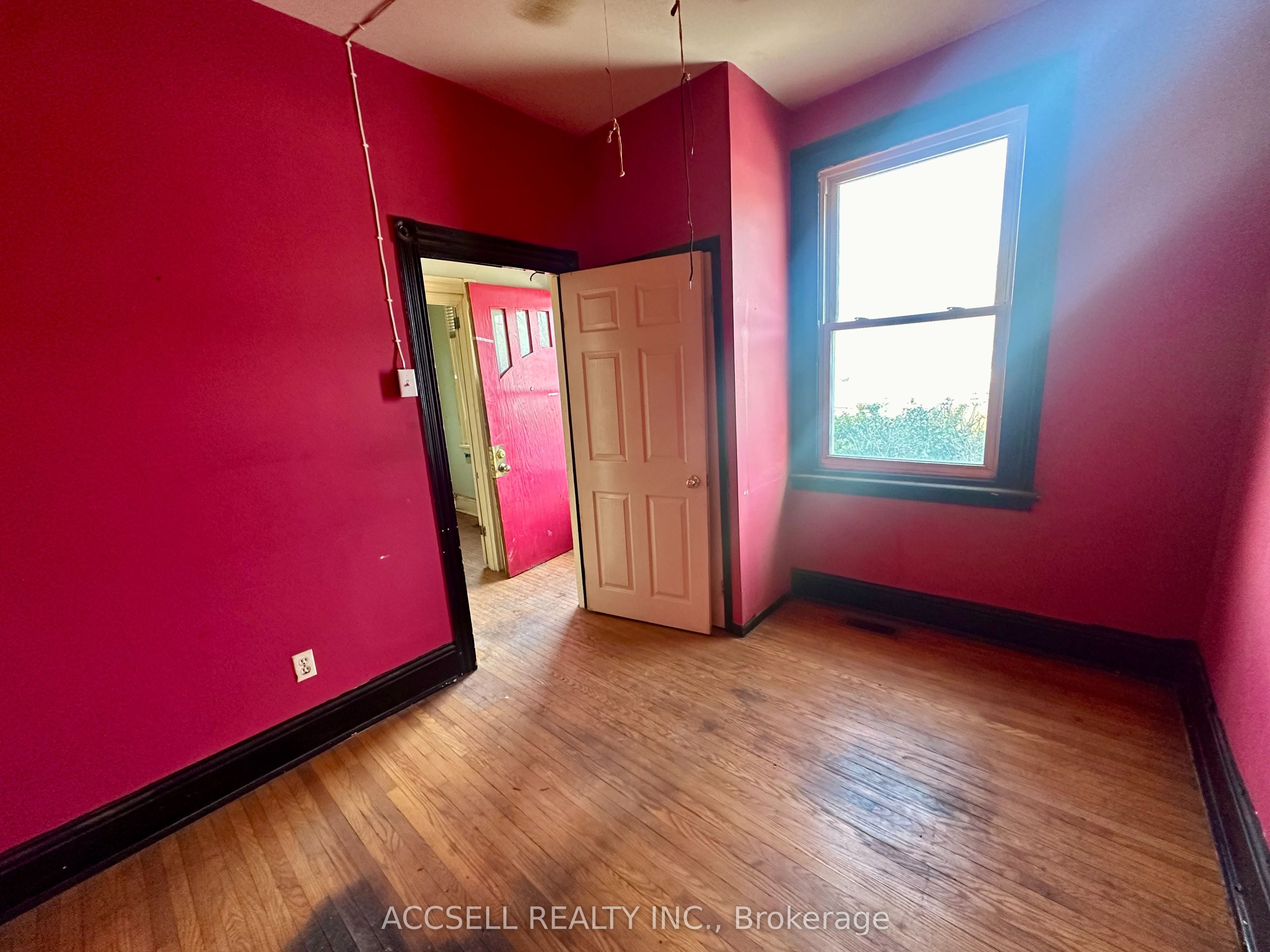 20 Hill Street Property Photo 4