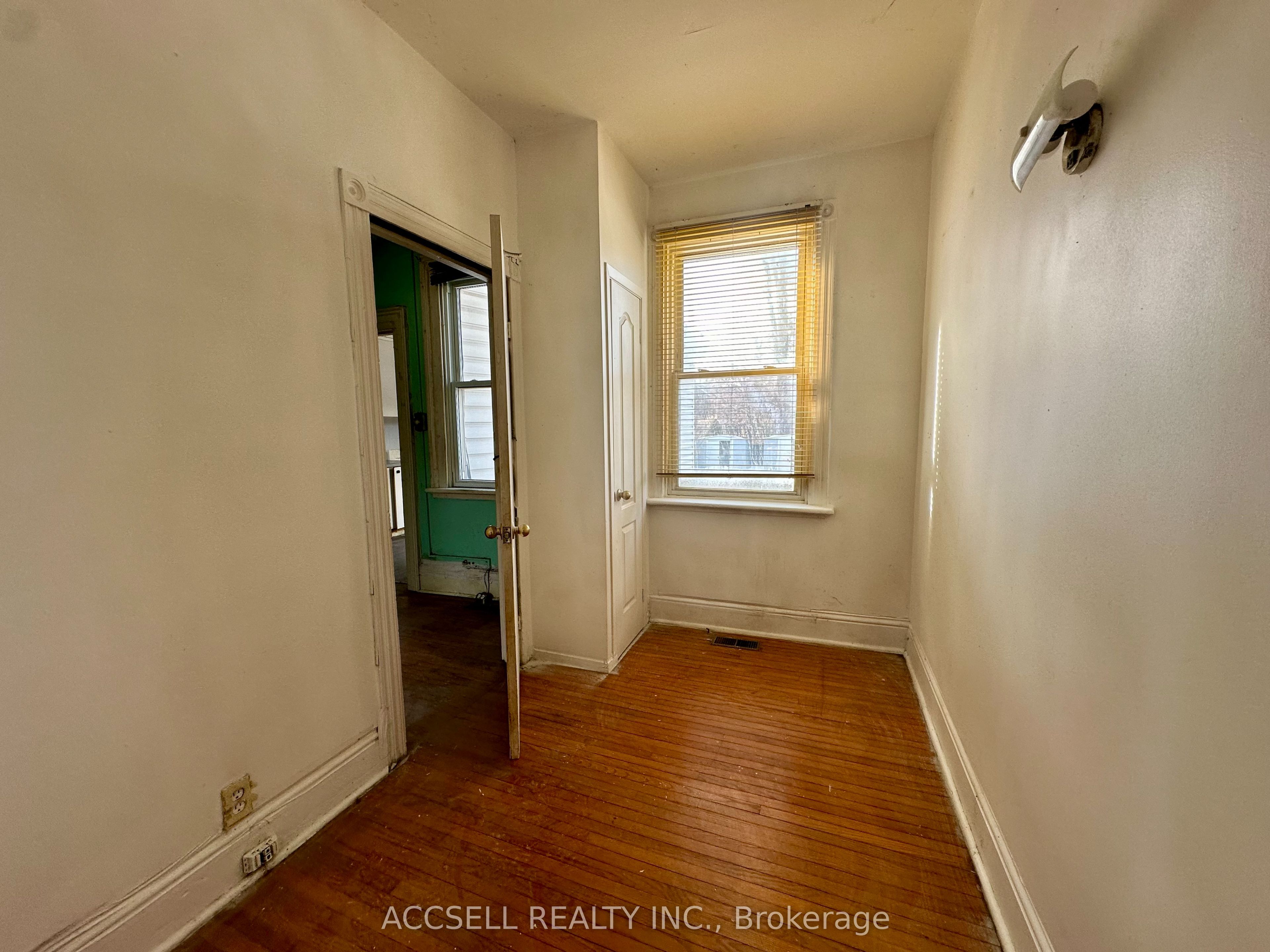 20 Hill Street Property Photo 10