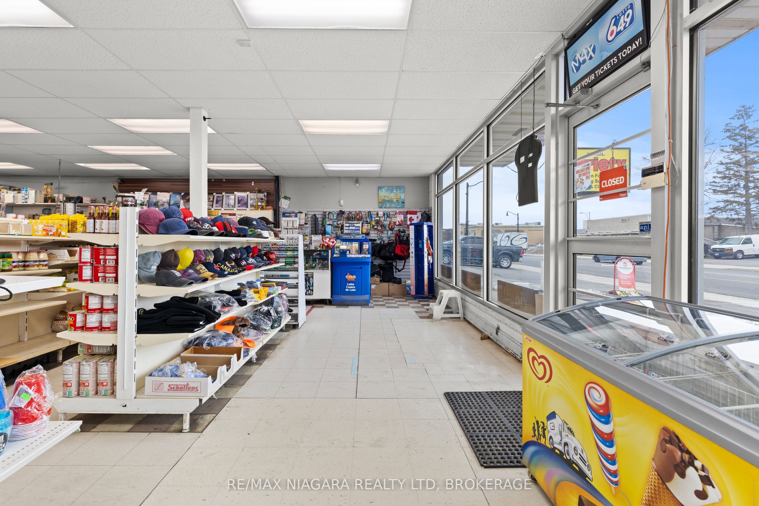 1530 Niagara Stone Road Property Photo 7