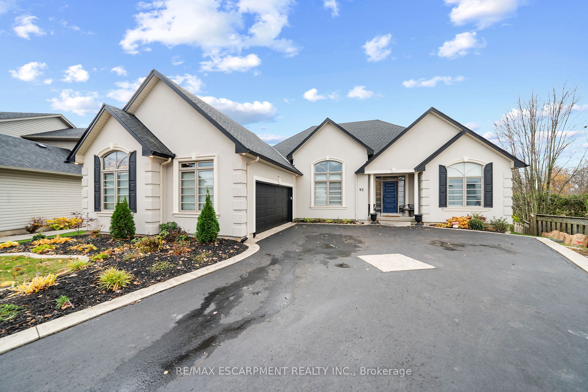 92 Celtic Drive Property Photo 2