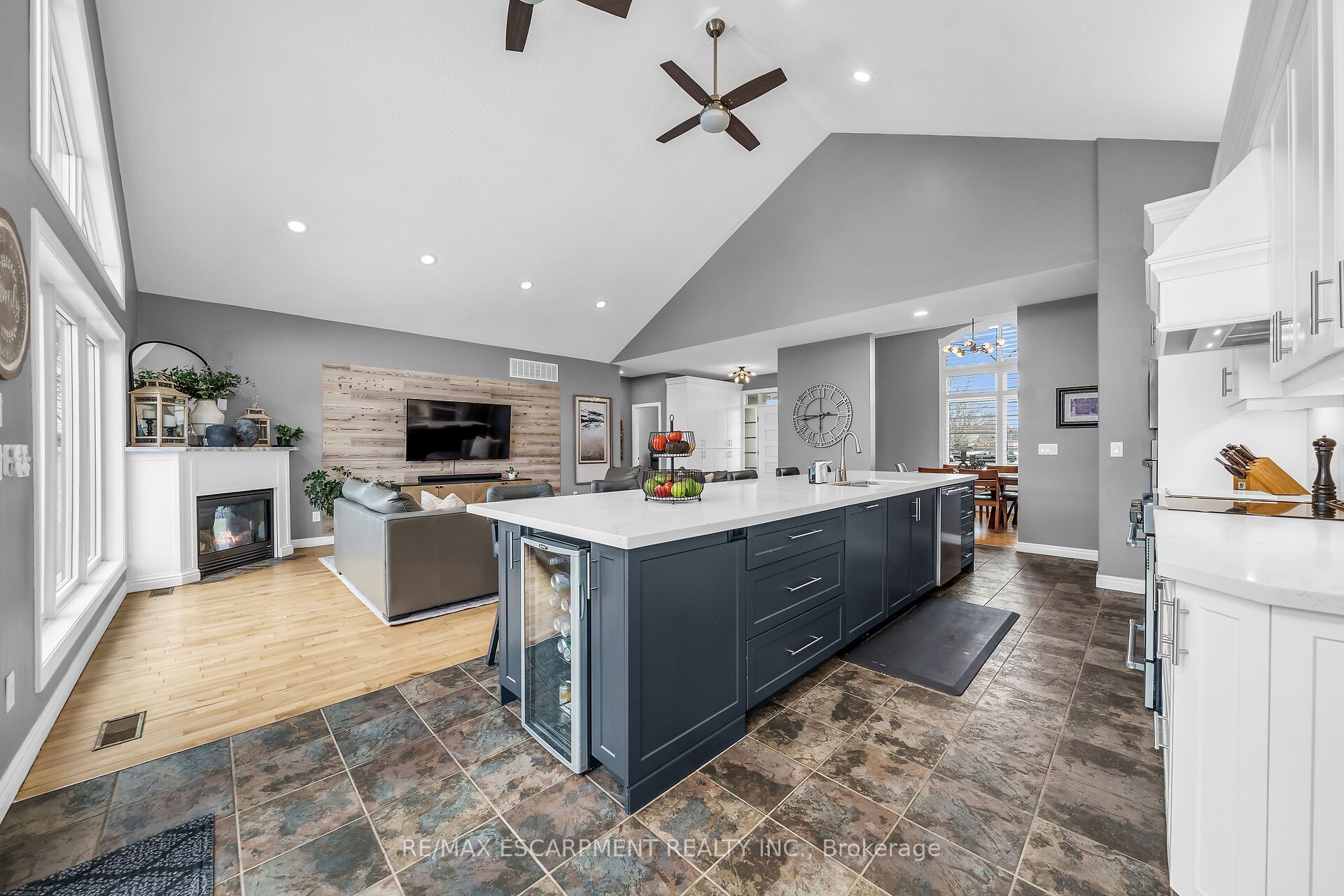 92 Celtic Drive Property Photo 10