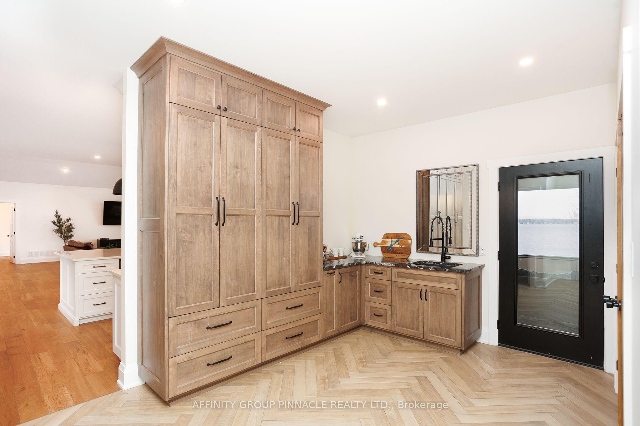 383 Snug Harbour Road Property Photo 15