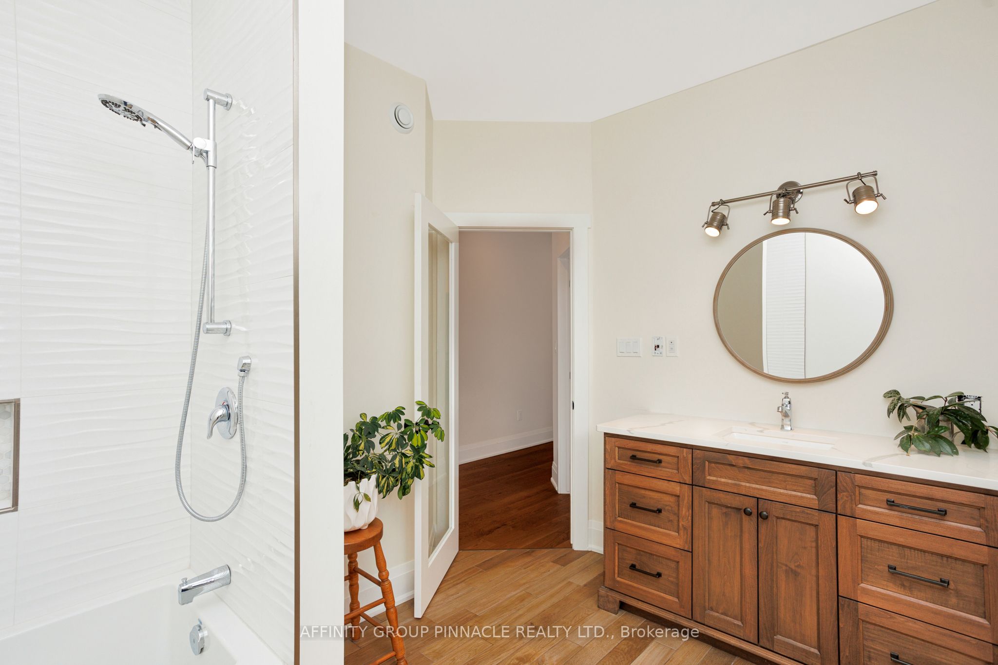 383 Snug Harbour Road Property Photo 23