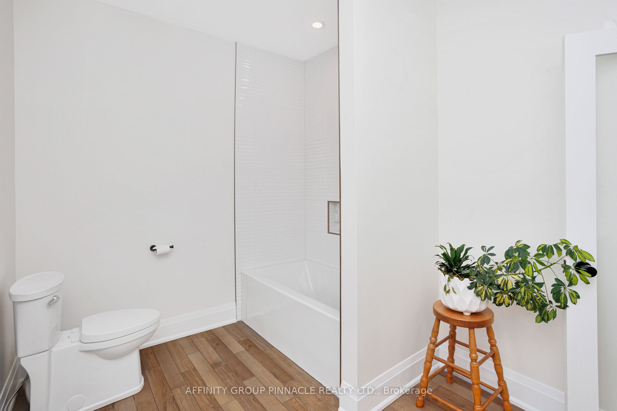 383 Snug Harbour Road Property Photo 24