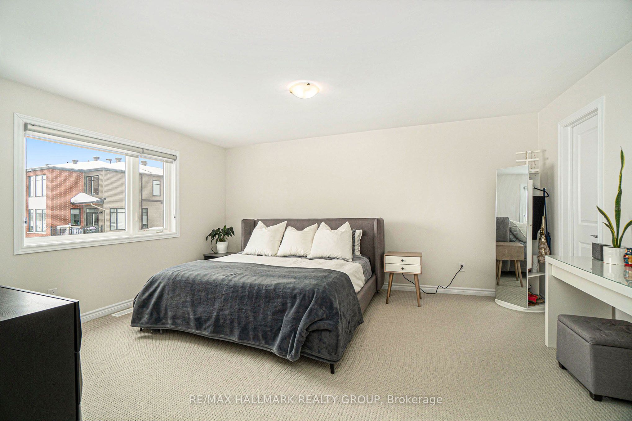 958 Socca Crescent Property Photo 15