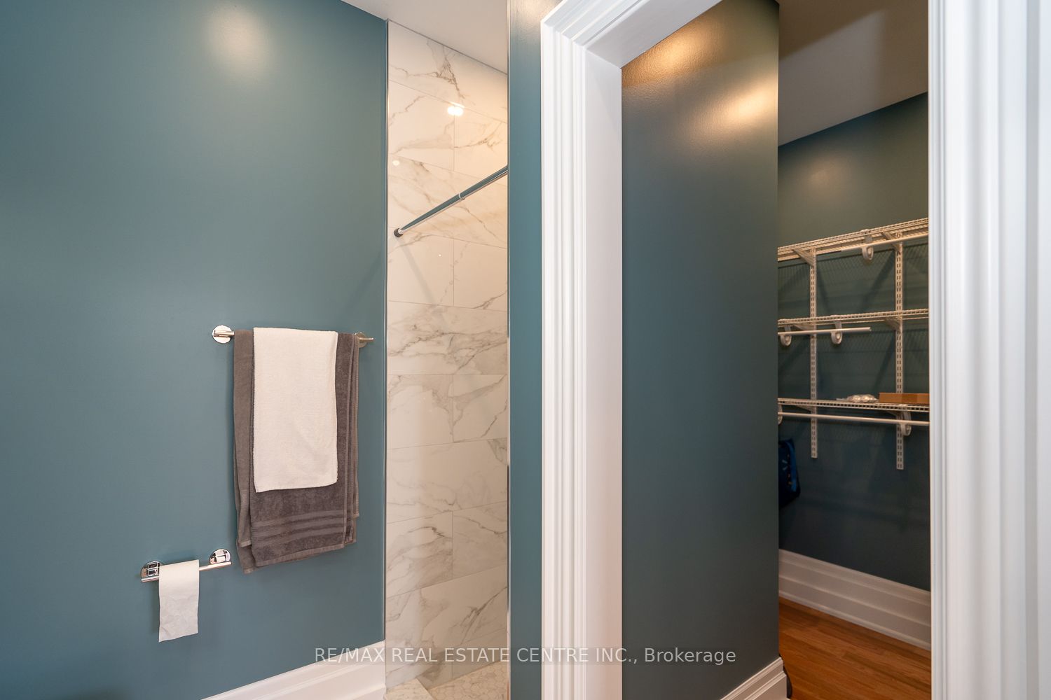154 Main Street W Property Photo 26