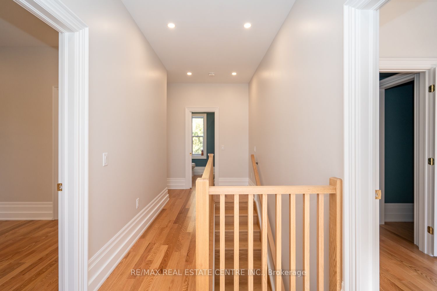 154 Main Street W Property Photo 31