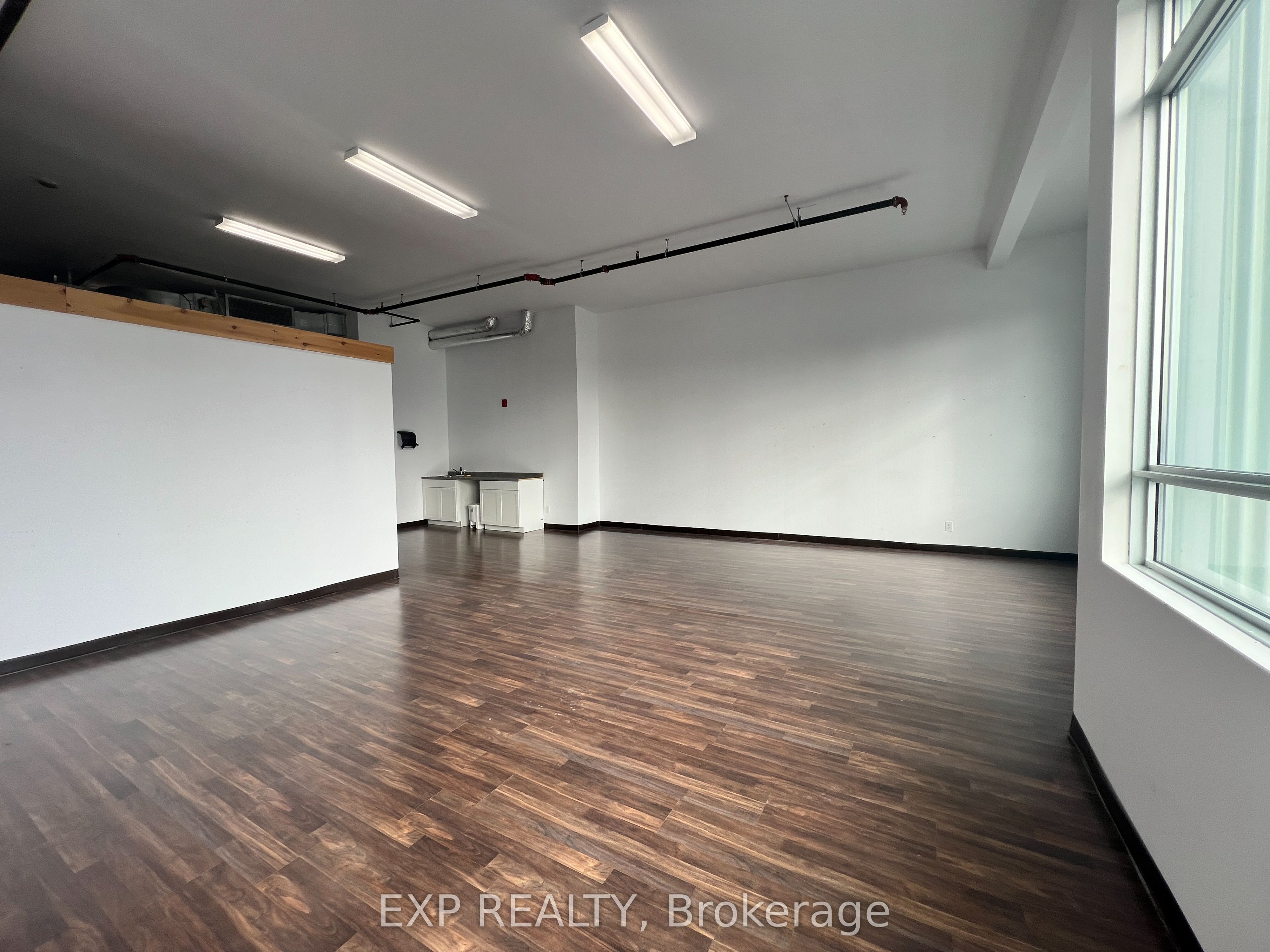 65 Denzil Doyle Ct Property Photo 6