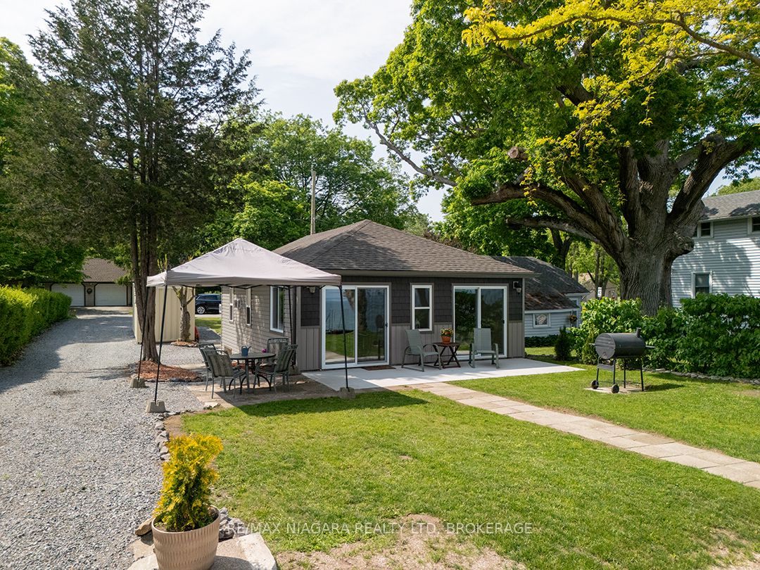 11215 Harbourview Road Property Photo 1