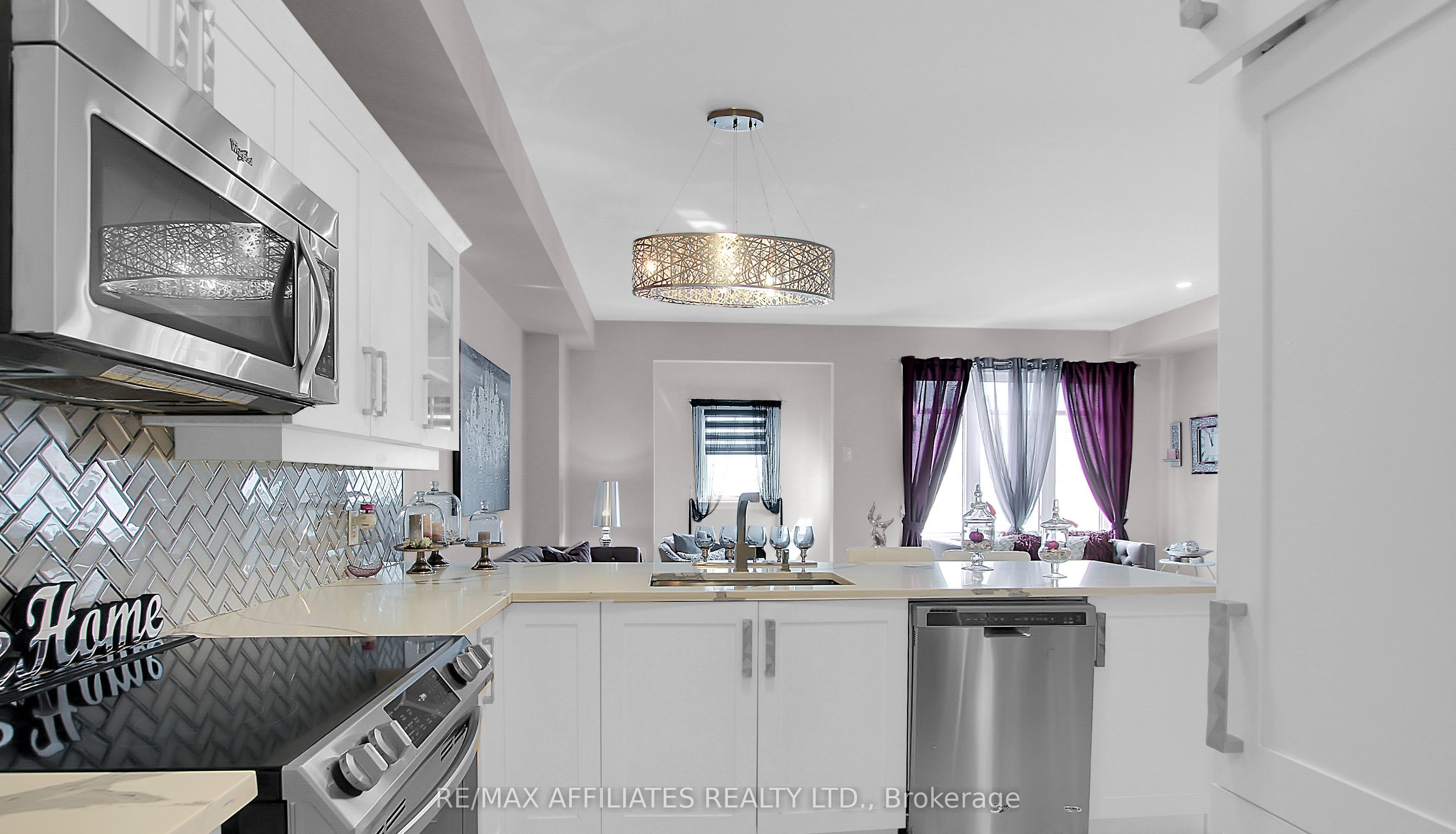 246 Longfields Drive Property Photo 11