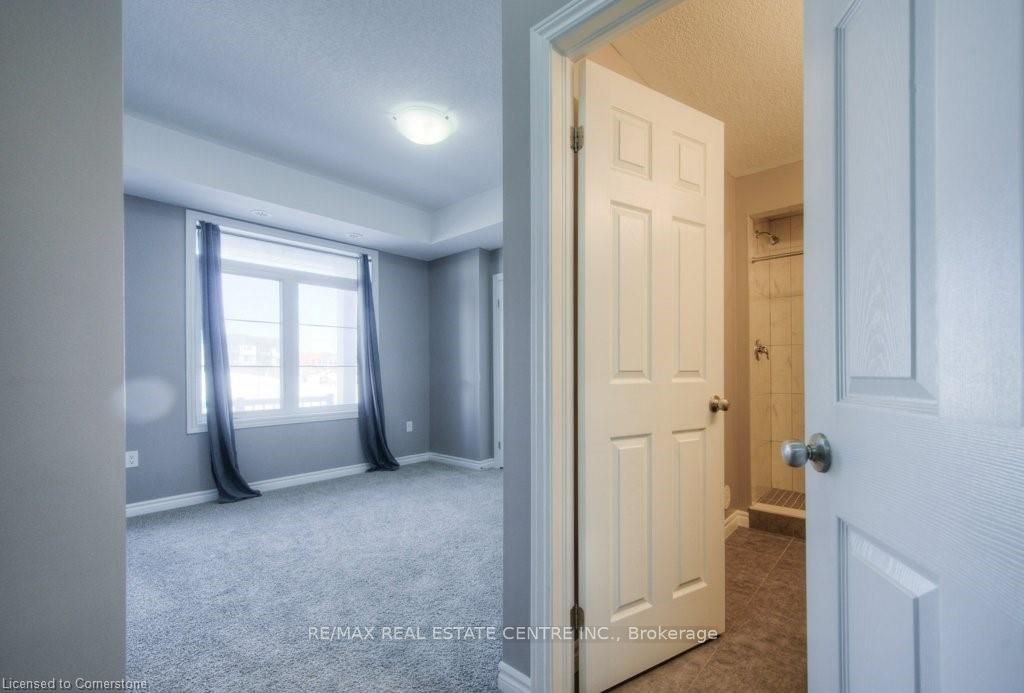 72 Wheat Lane Property Photo 3