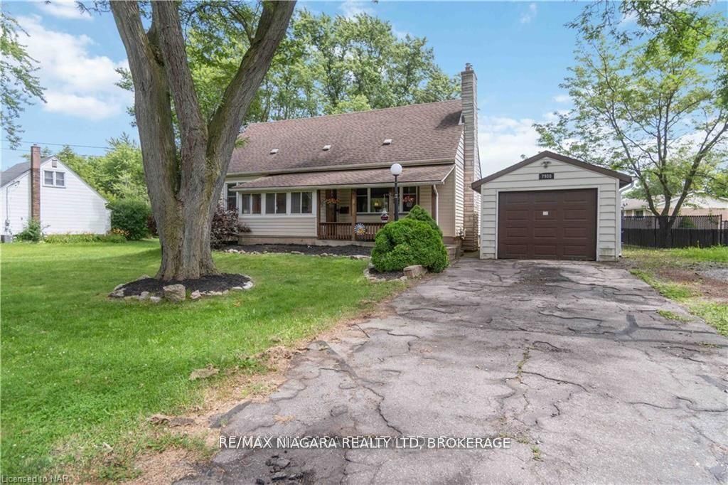 7988 Watson Street Property Photo 1