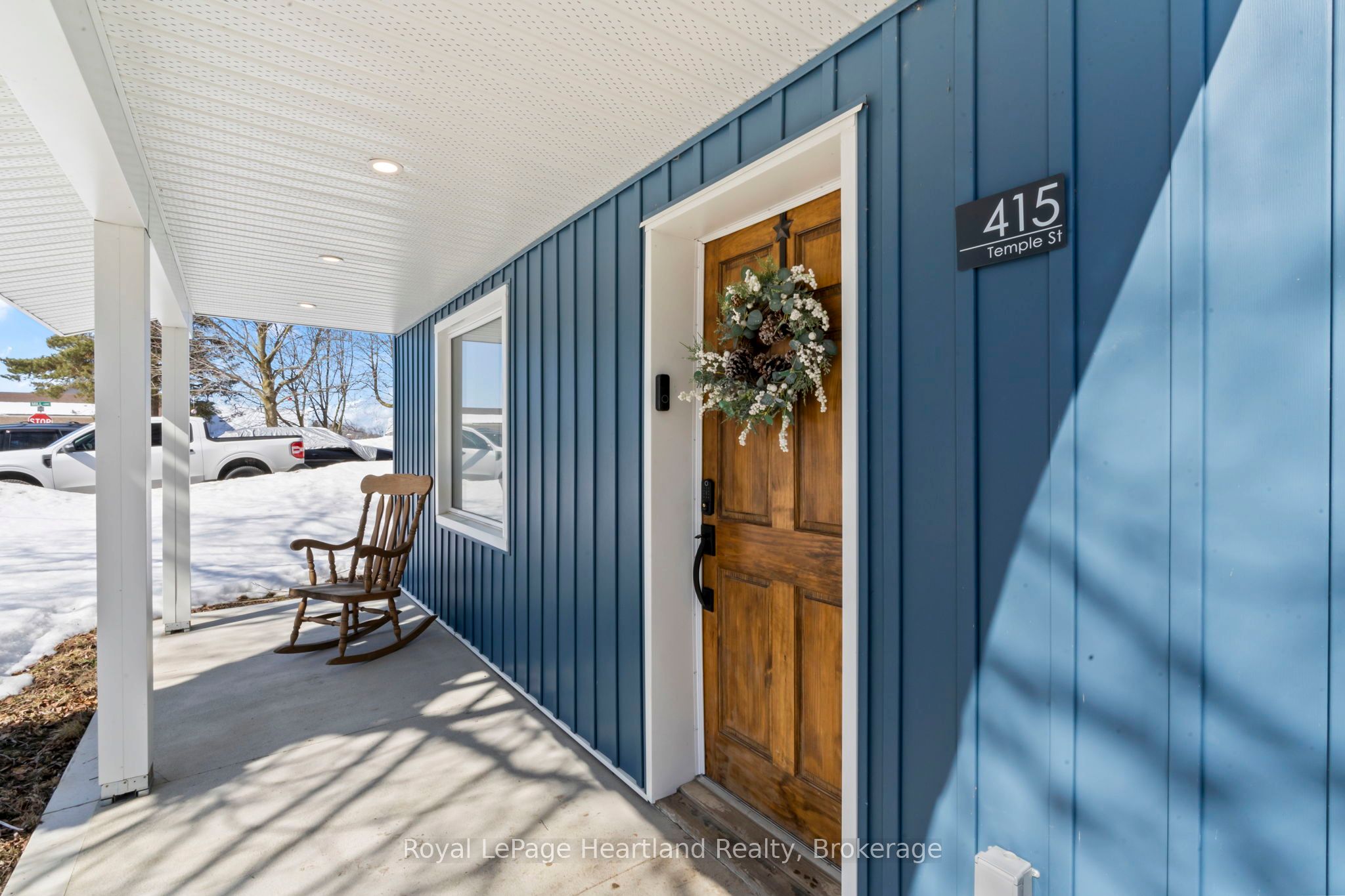 415 Temple Street Property Photo