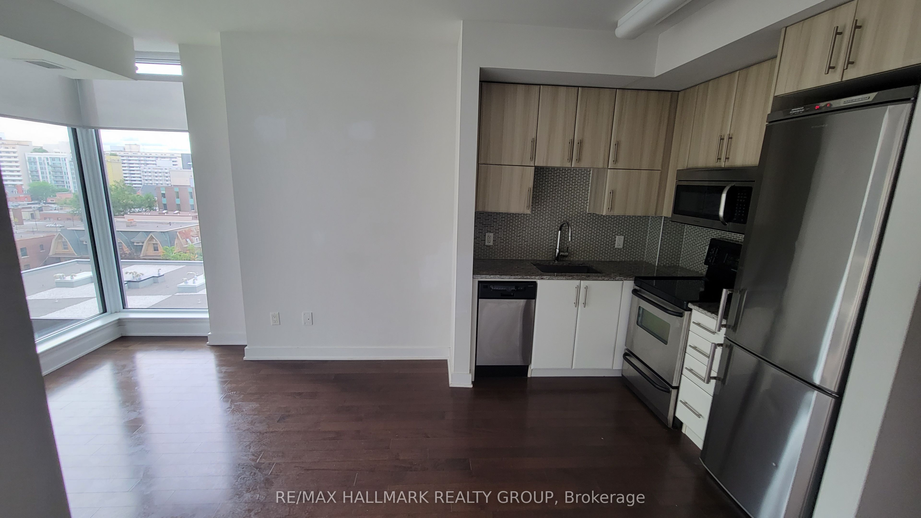 #705 - 179 Metcalfe Street Property Photo 6