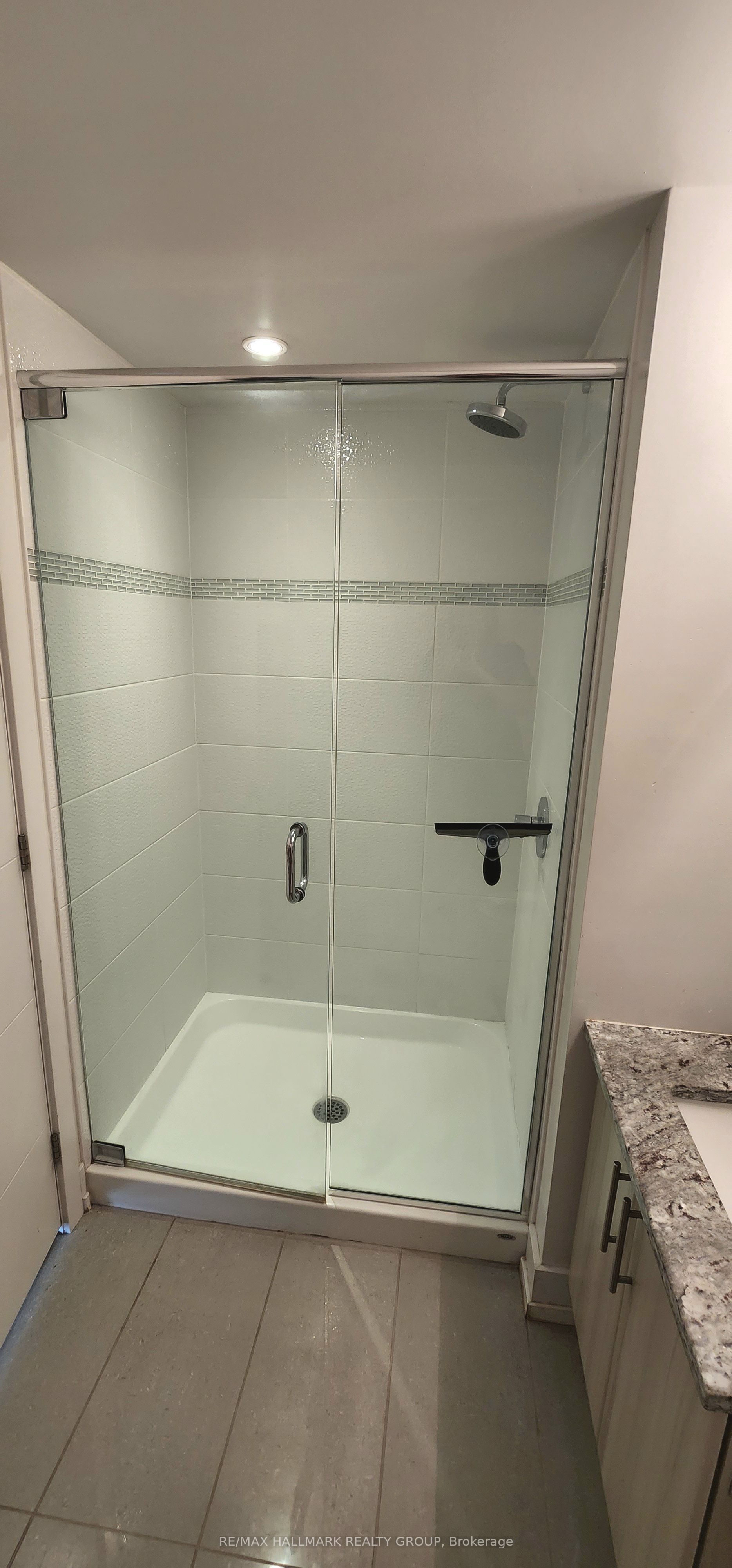 #705 - 179 Metcalfe Street Property Photo 8