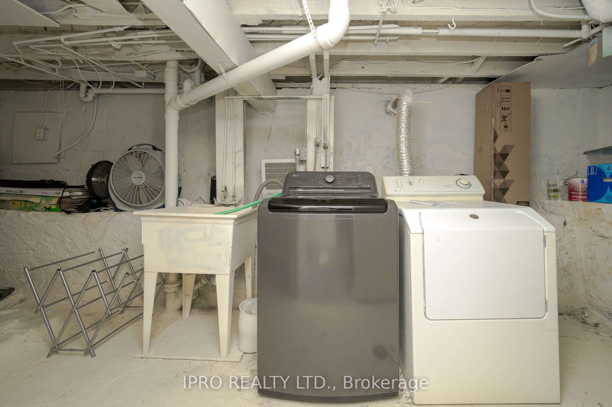 238 West 19th Street Property Photo 17