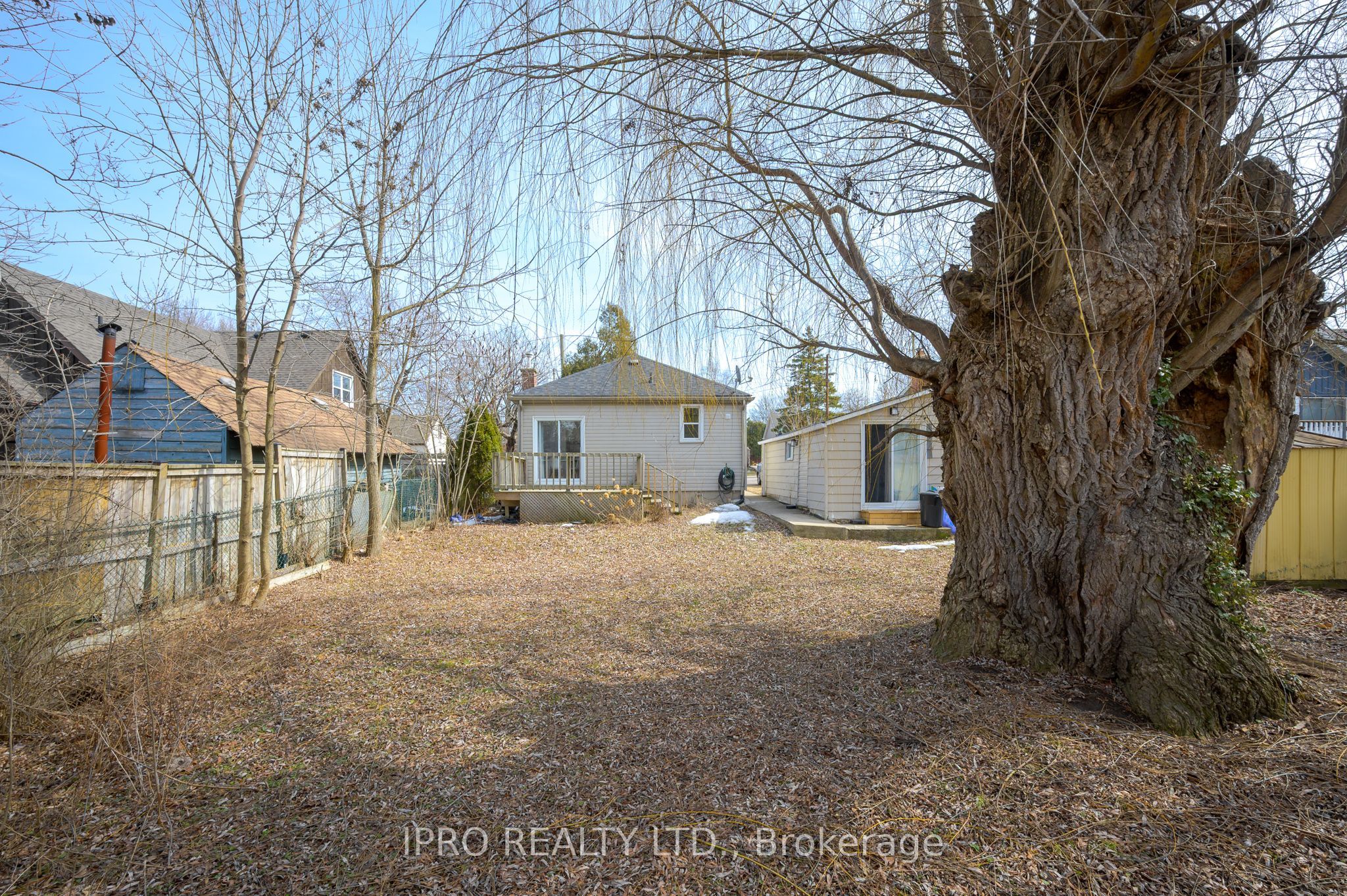 238 West 19th Street Property Photo 37