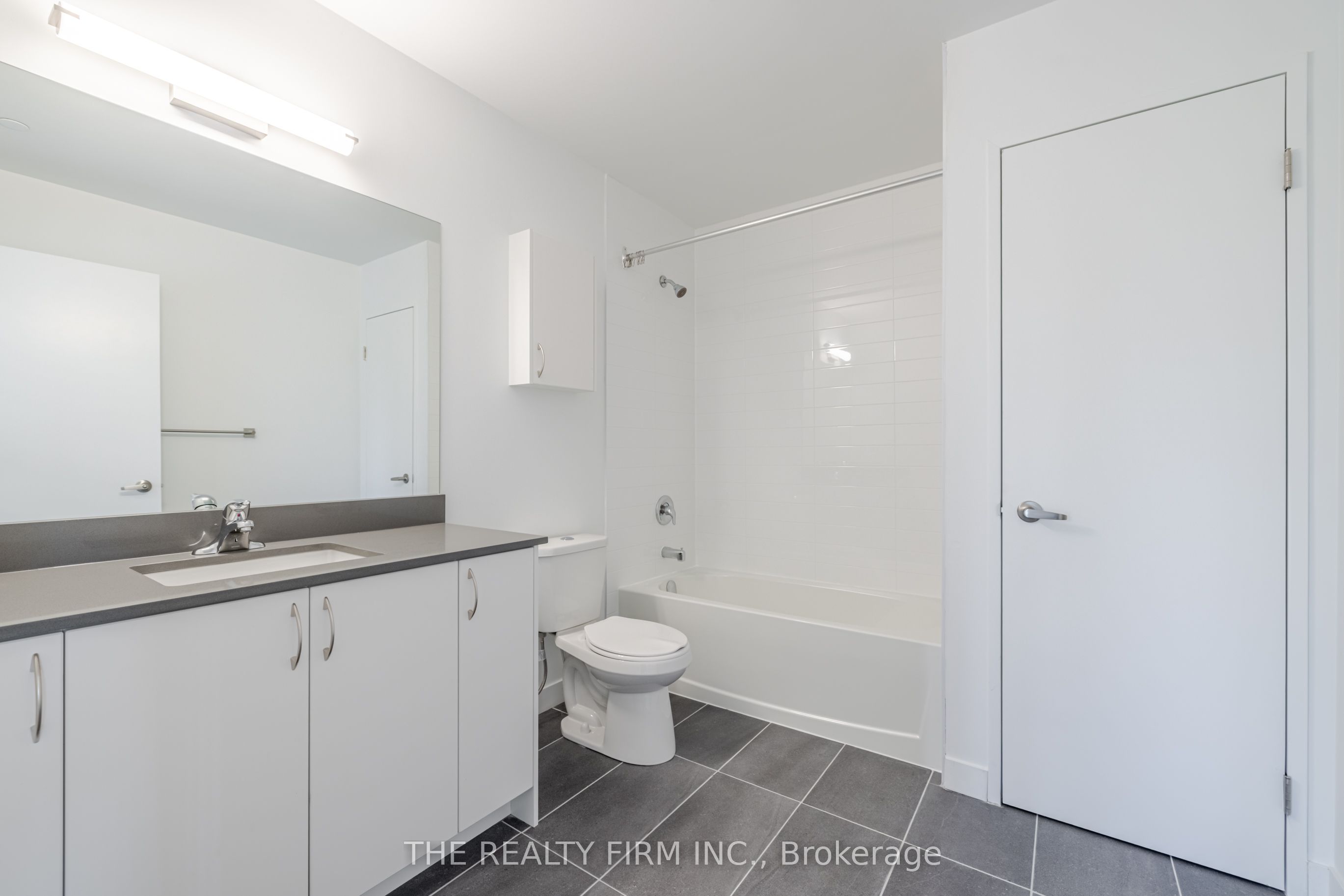 375 South Street 225 Property Photo 6