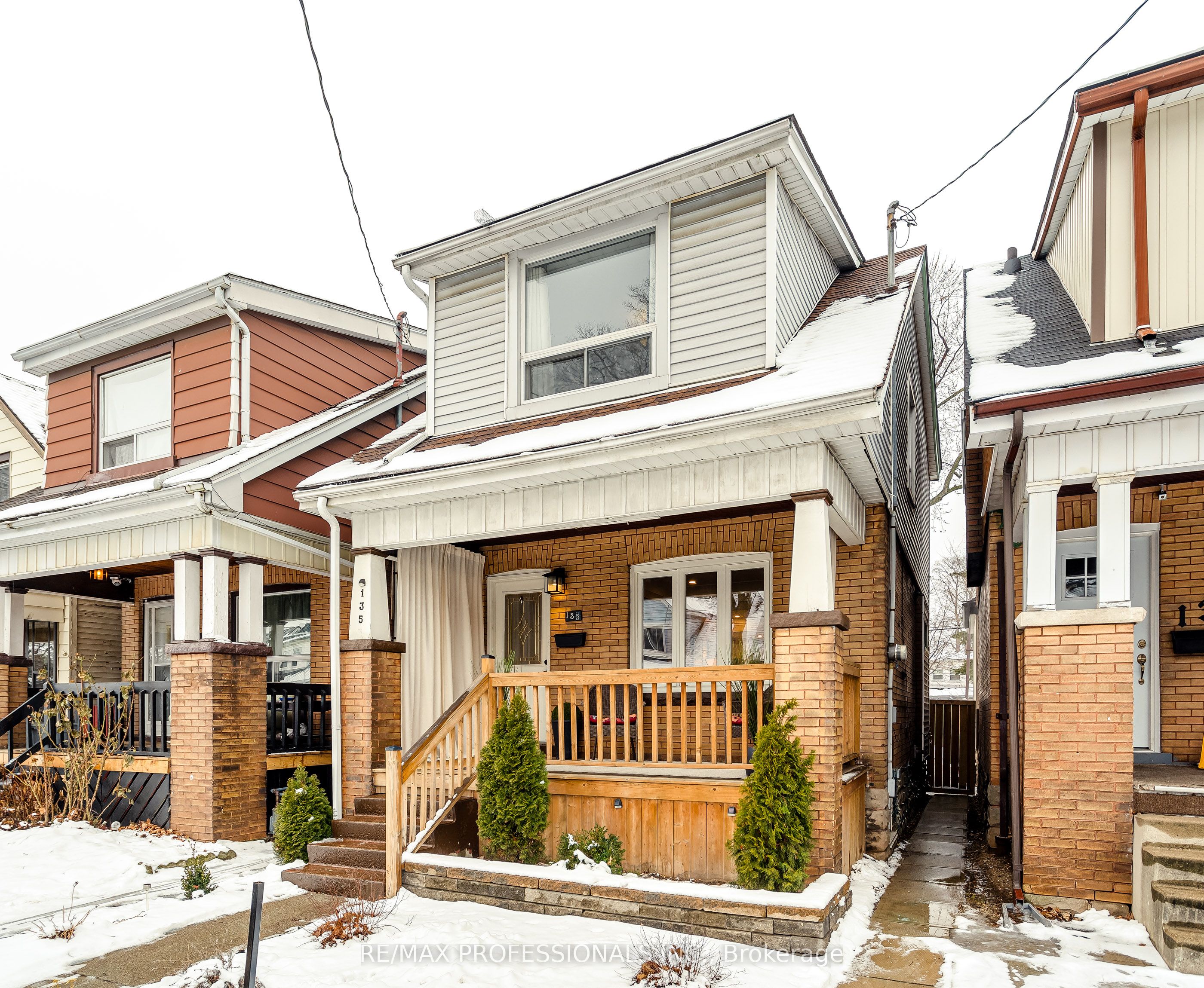 135 Grosvenor Avenue Property Photo 1
