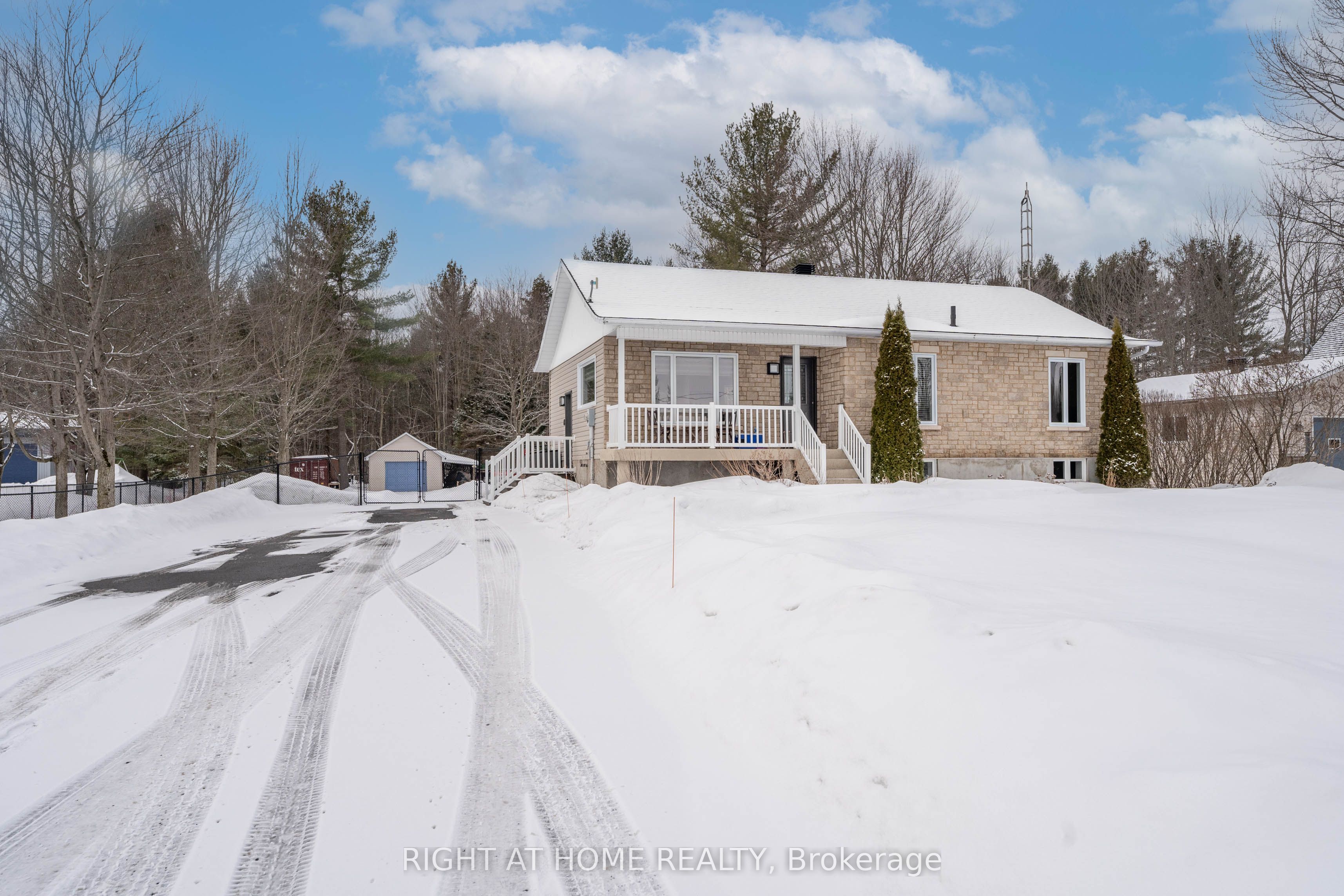2874 Dixon Factory Road Property Photo