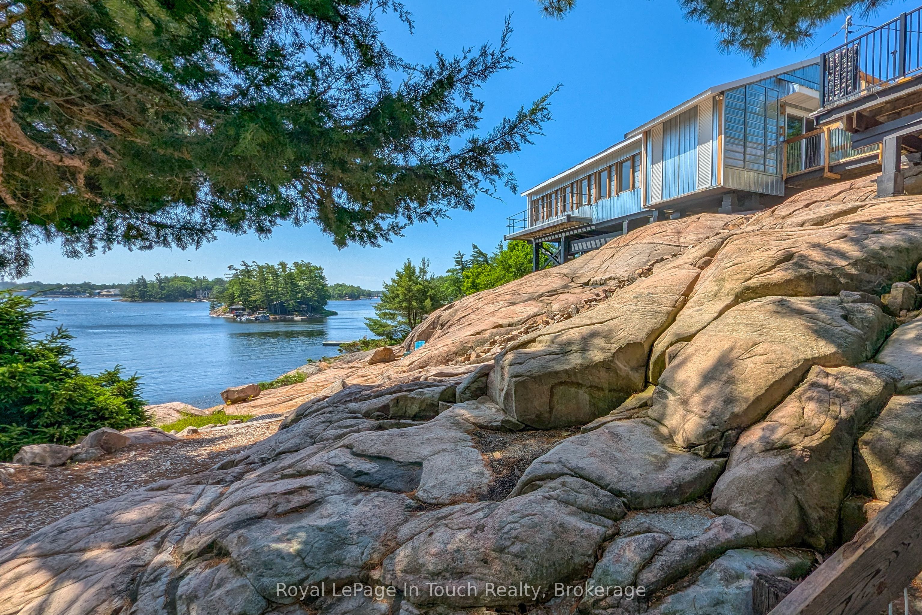 1878 Island 1040 N/a Property Photo 1