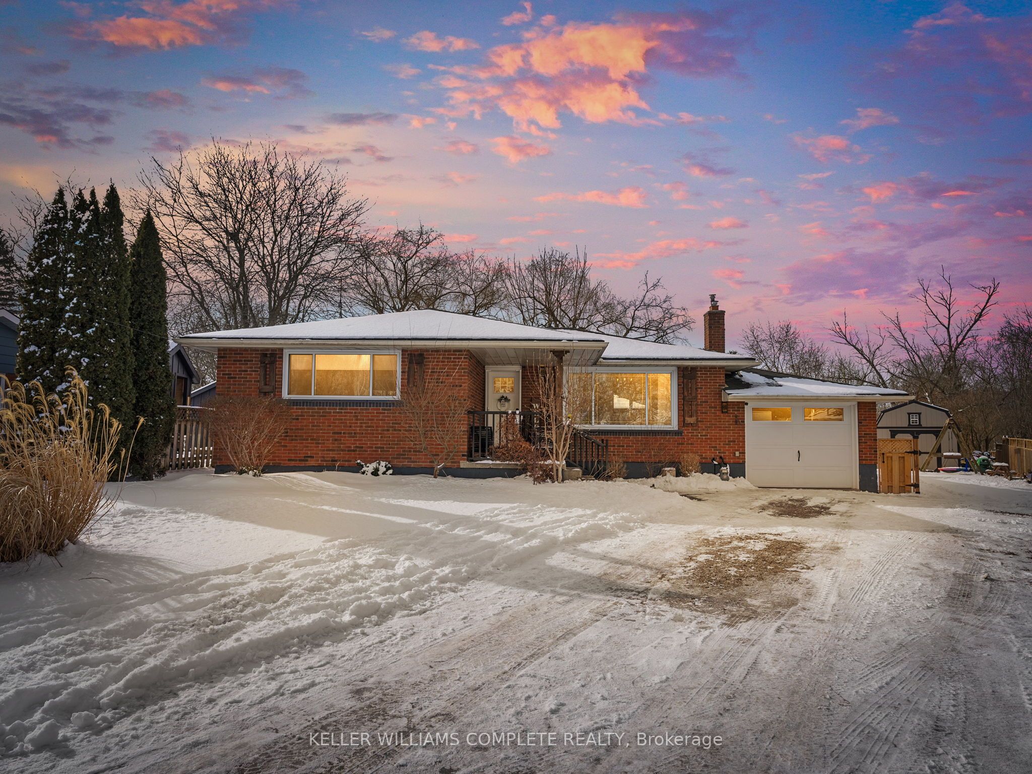 6 Oswego Park Rd Property Photo