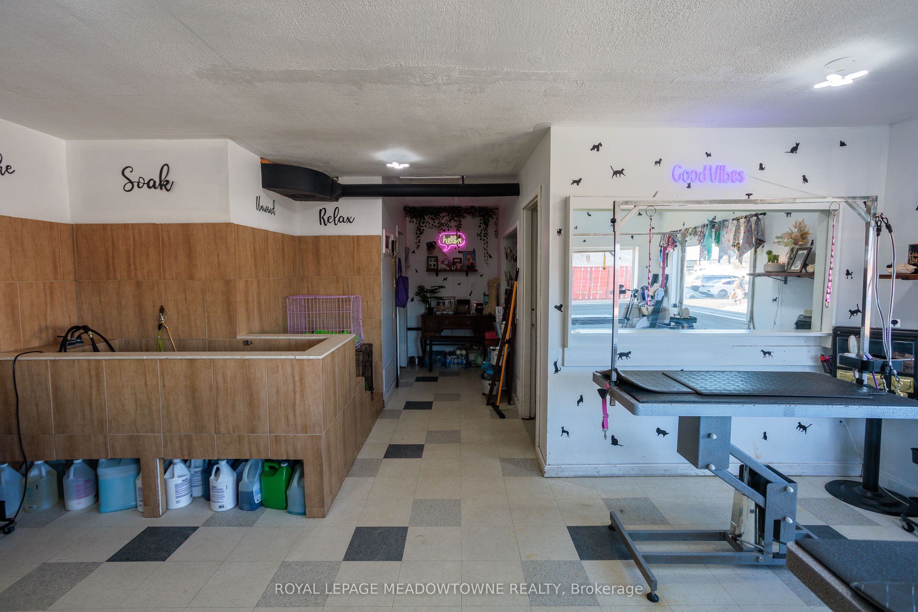 7455 Speers Road Property Photo 5