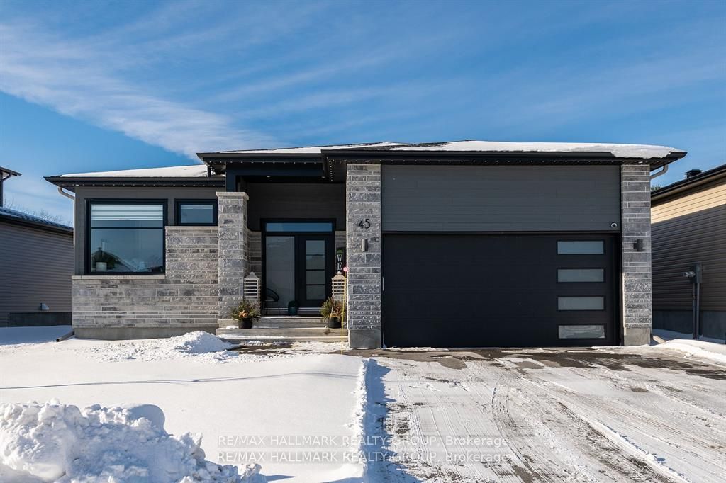 45 Richer St Property Photo
