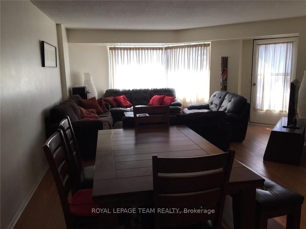 151 Bay Street 602 Property Photo 7