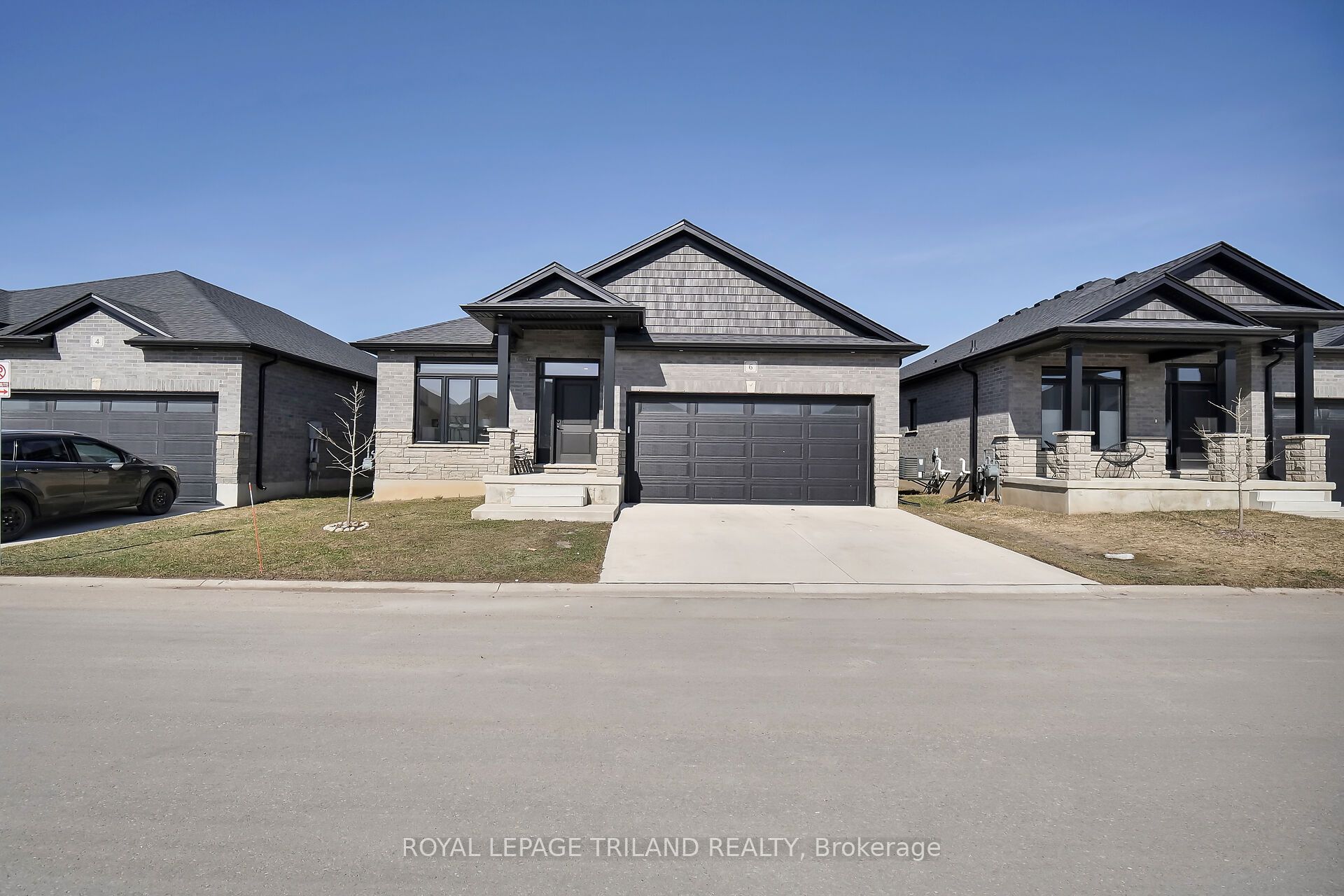 387 Daventry Way Property Photo 1