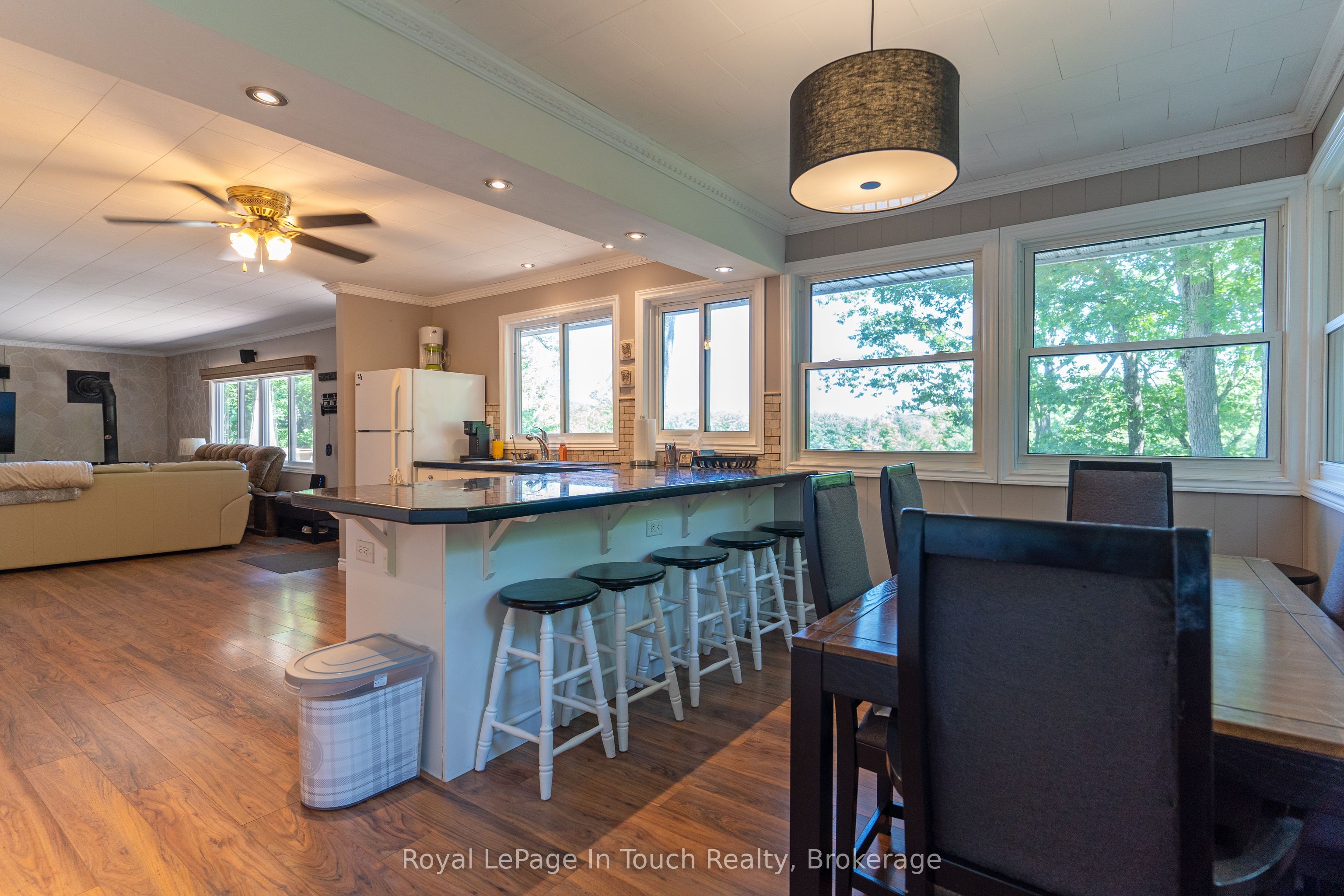 1346 Island 980 N/a Property Photo 5