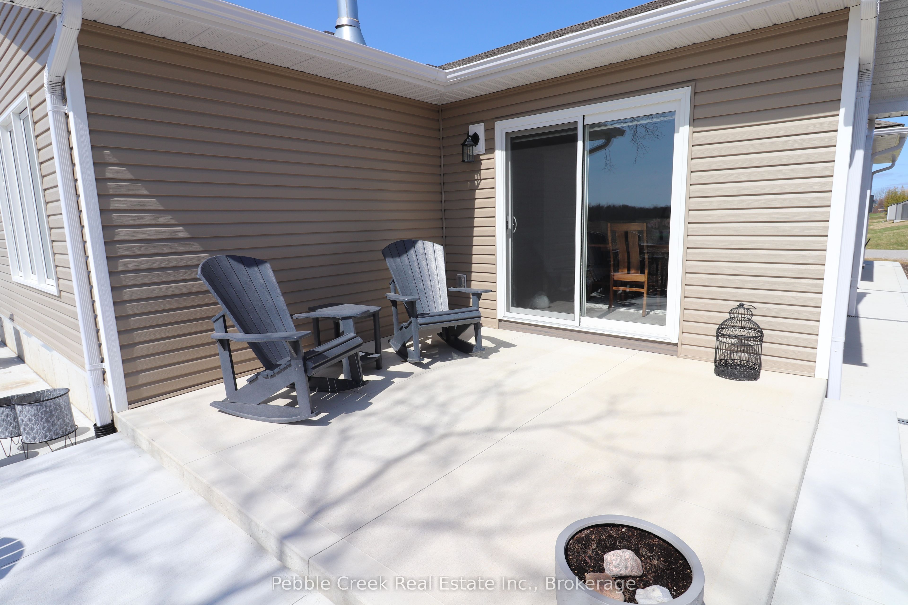 215 Lake Breeze Drive Property Photo 34