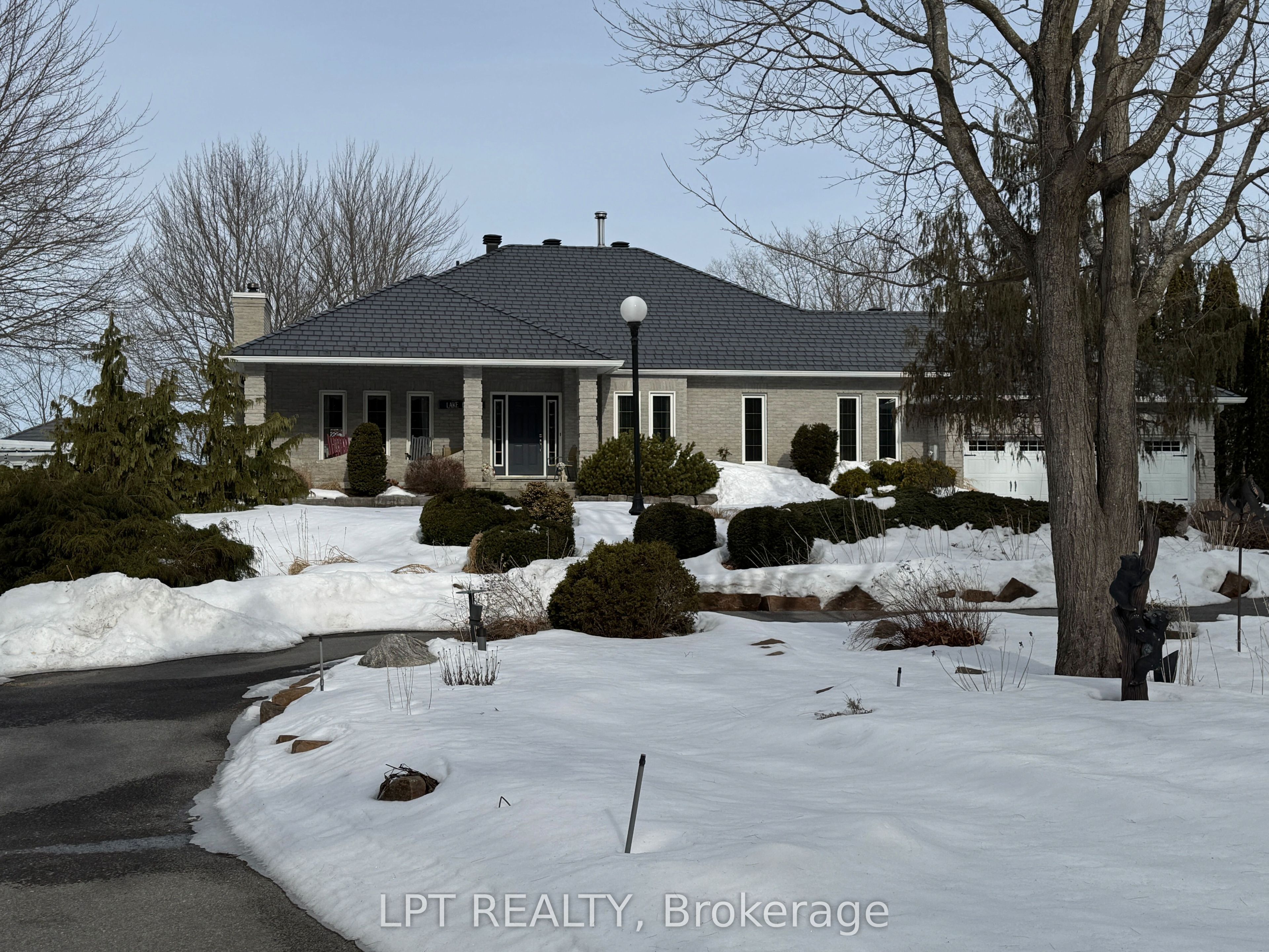3909 Stone Point Rd Property Photo