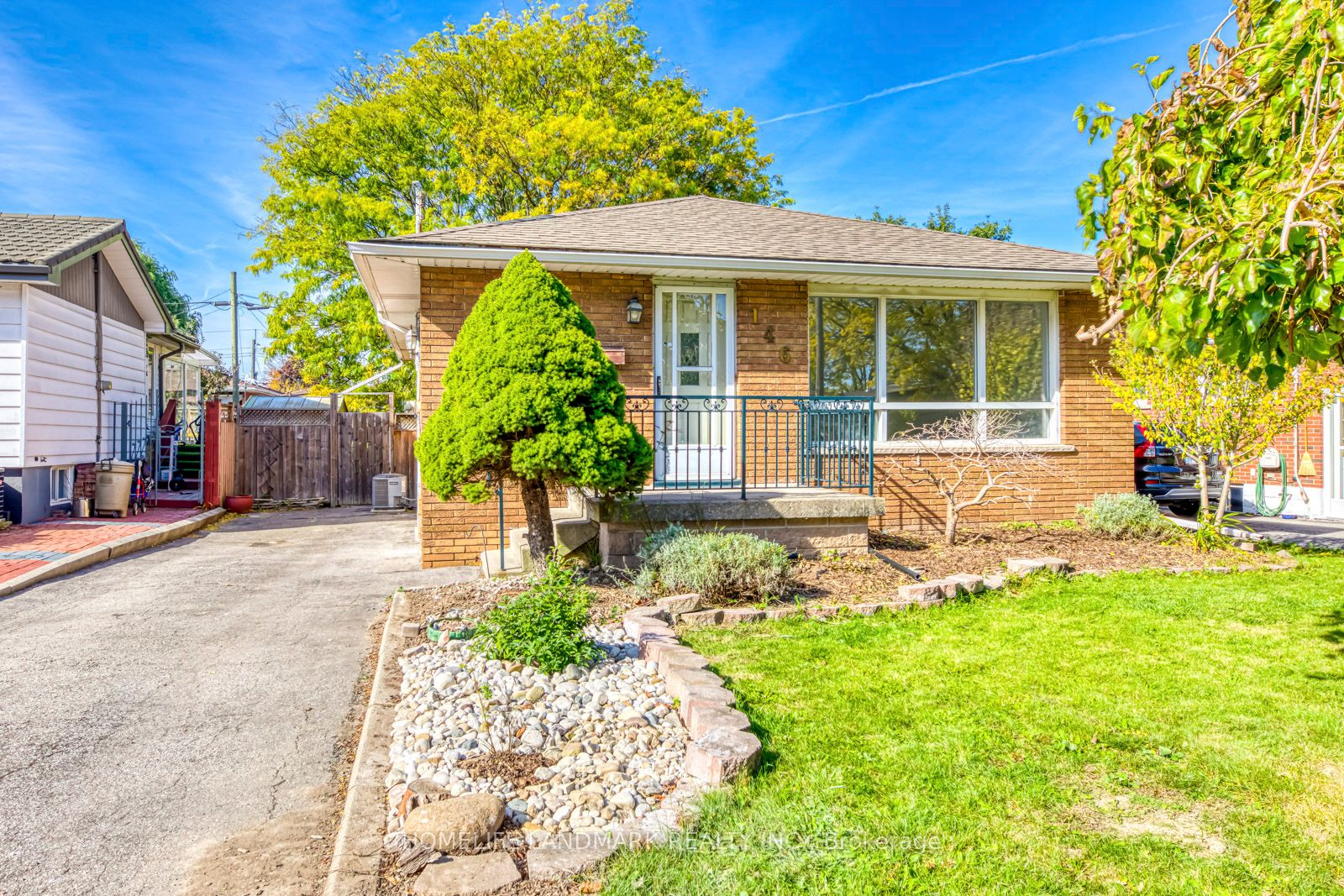 146 Manning Avenue Property Photo 1