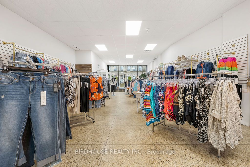 52 King Street Property Photo 15