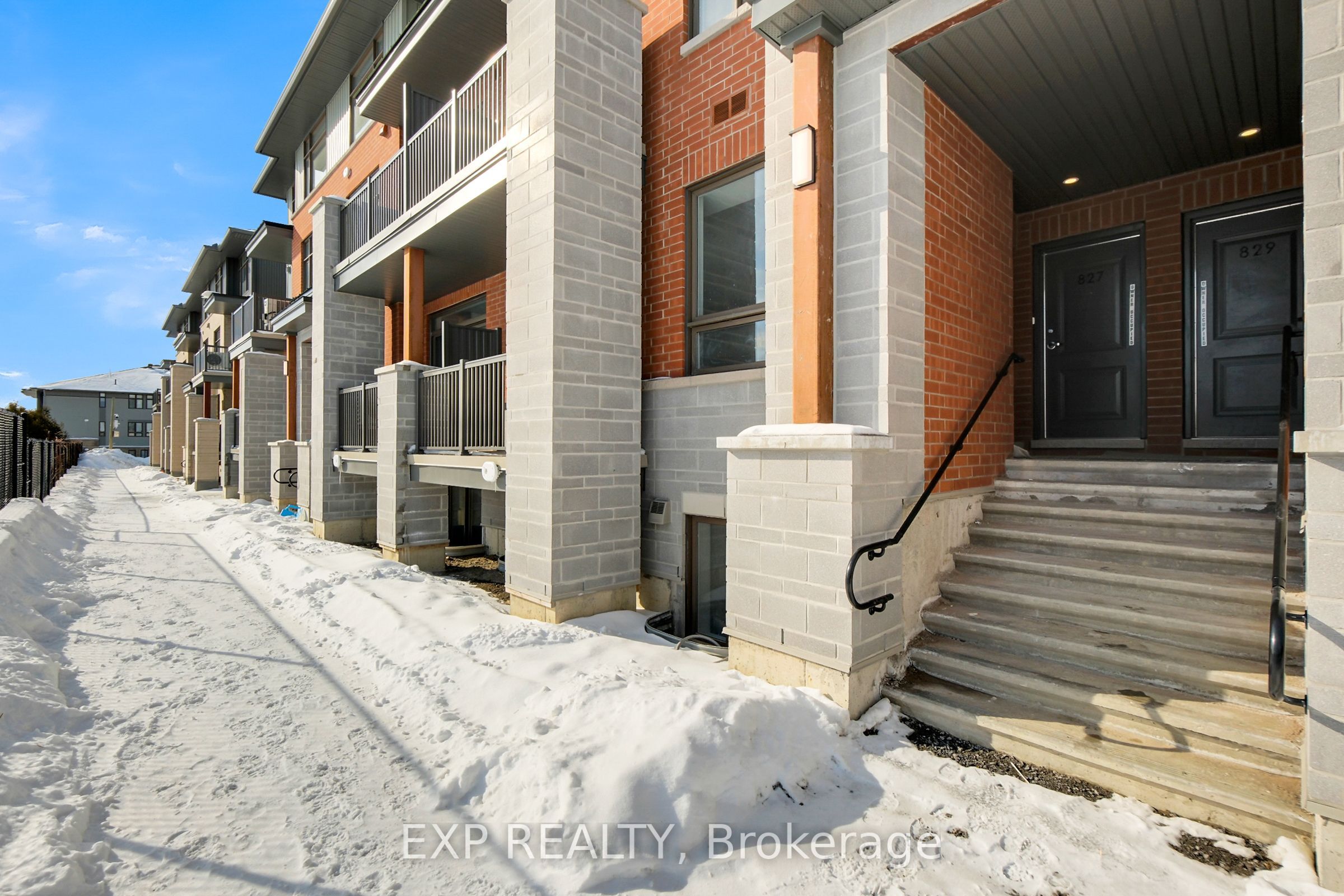 825 Silhouette Property Photo