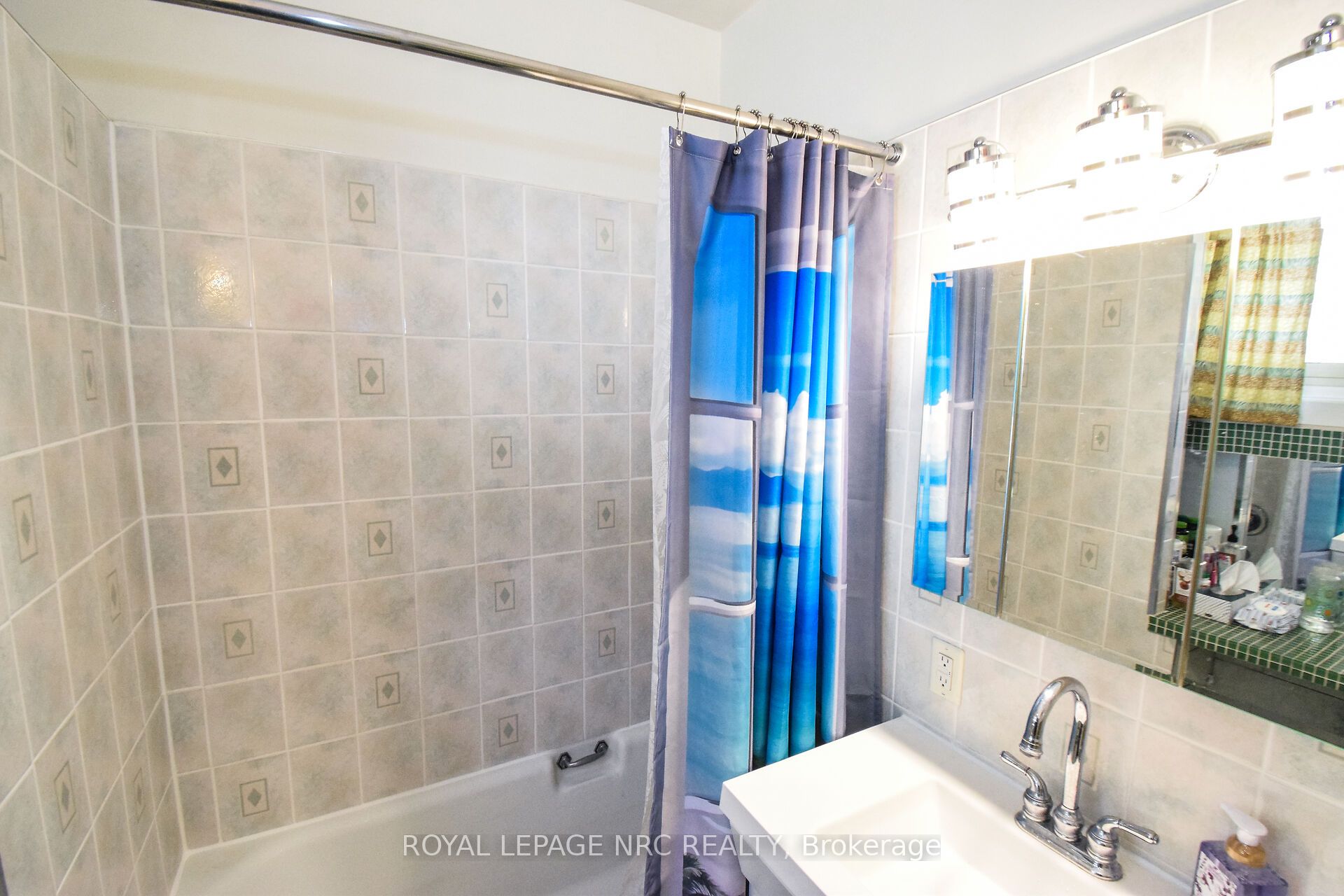110 Eastchester Avenue Property Photo 20