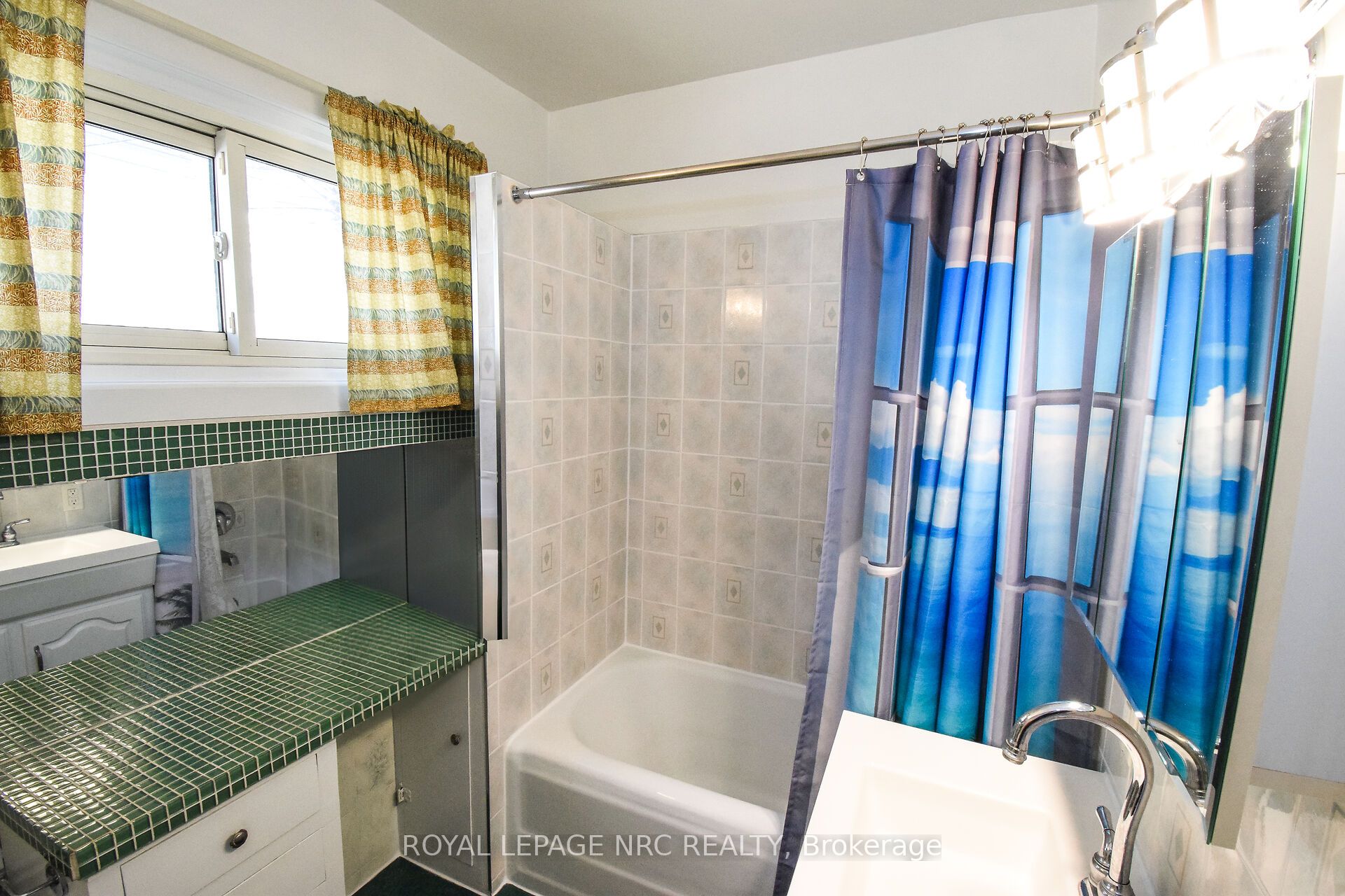 110 Eastchester Avenue Property Photo 21