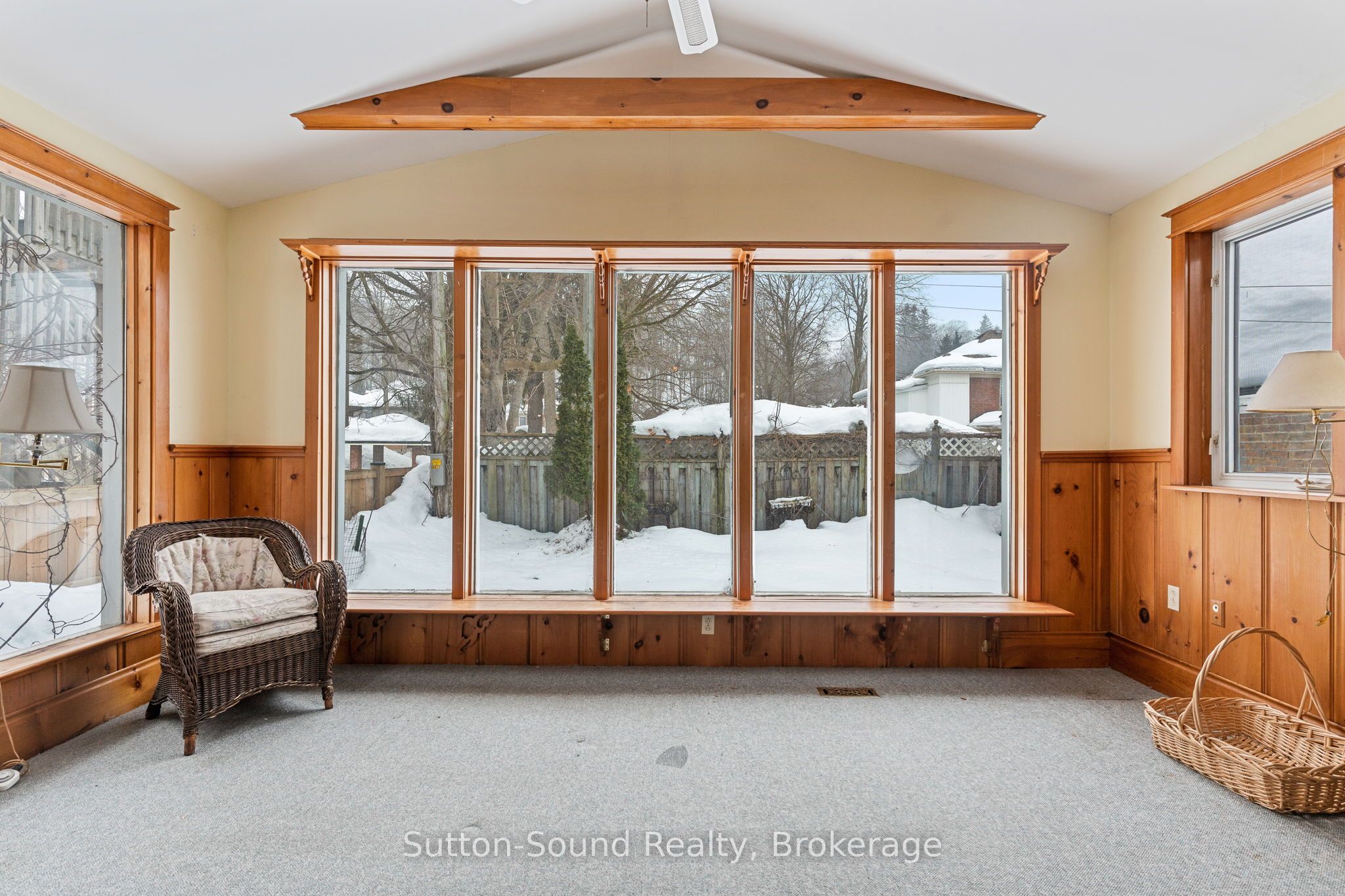980 3rd Avenue W Property Photo 17