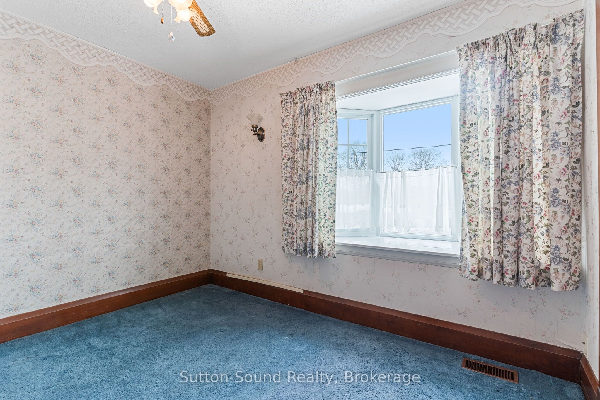 980 3rd Avenue W Property Photo 20