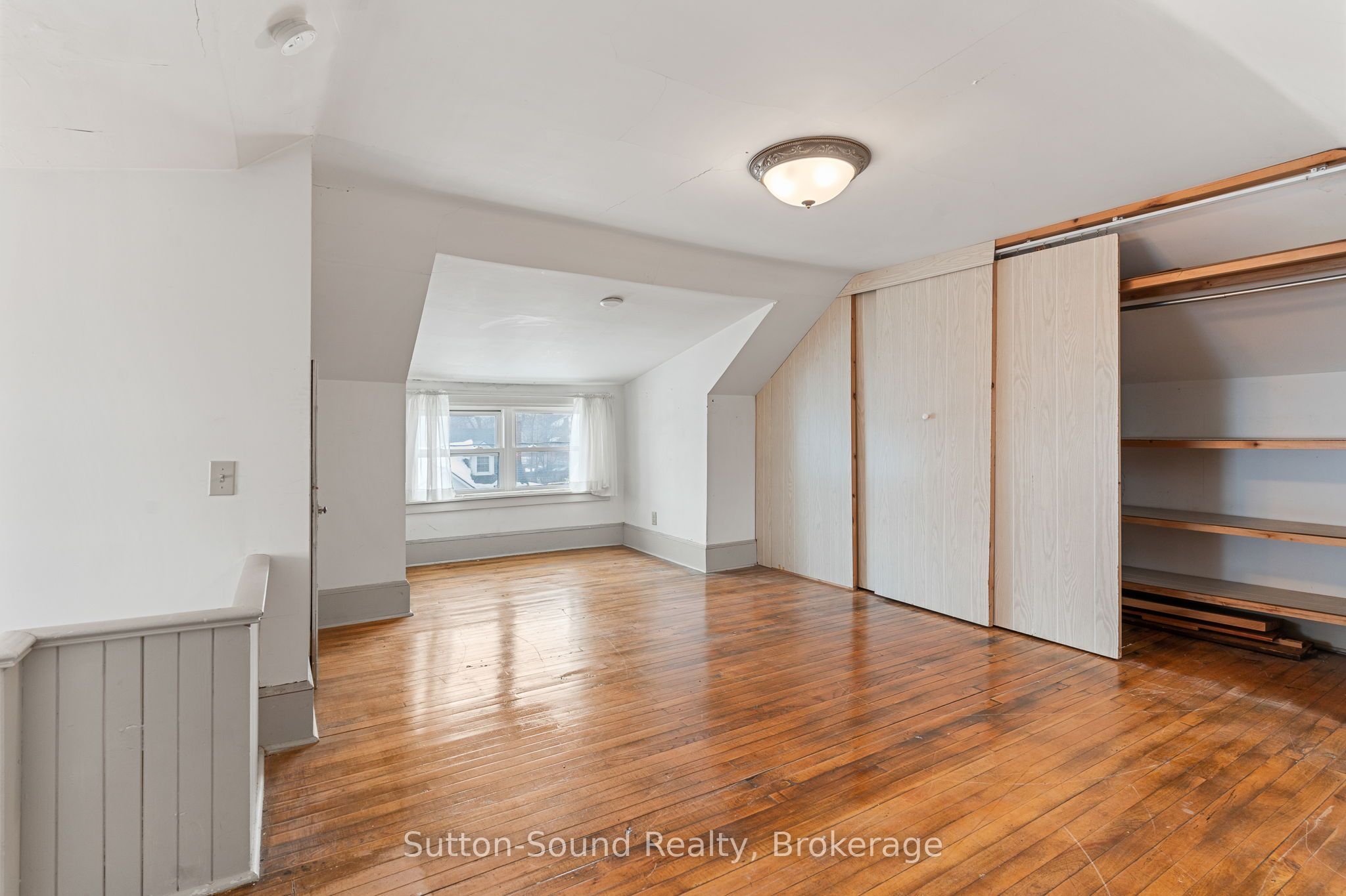980 3rd Avenue W Property Photo 28