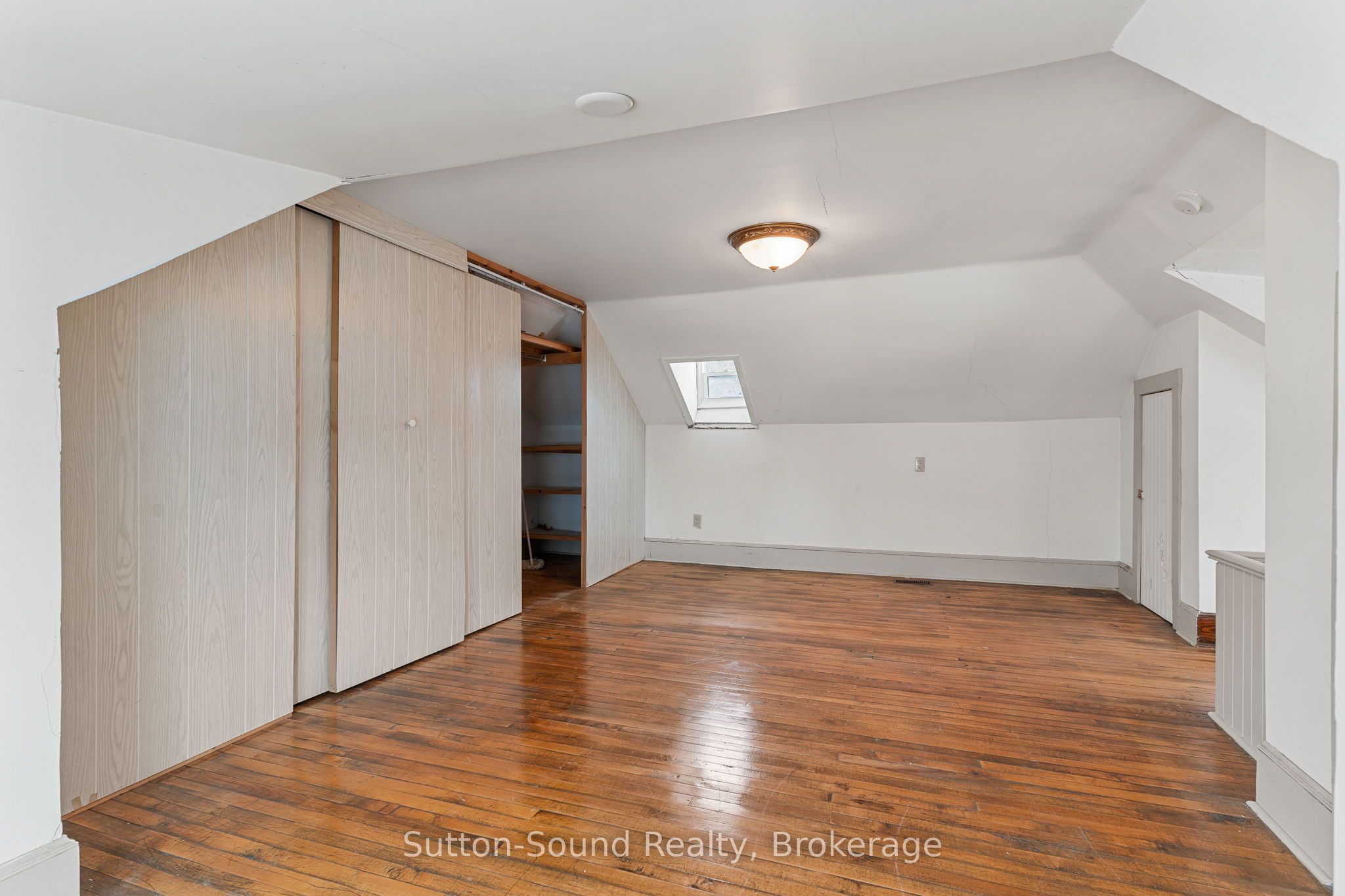 980 3rd Avenue W Property Photo 30