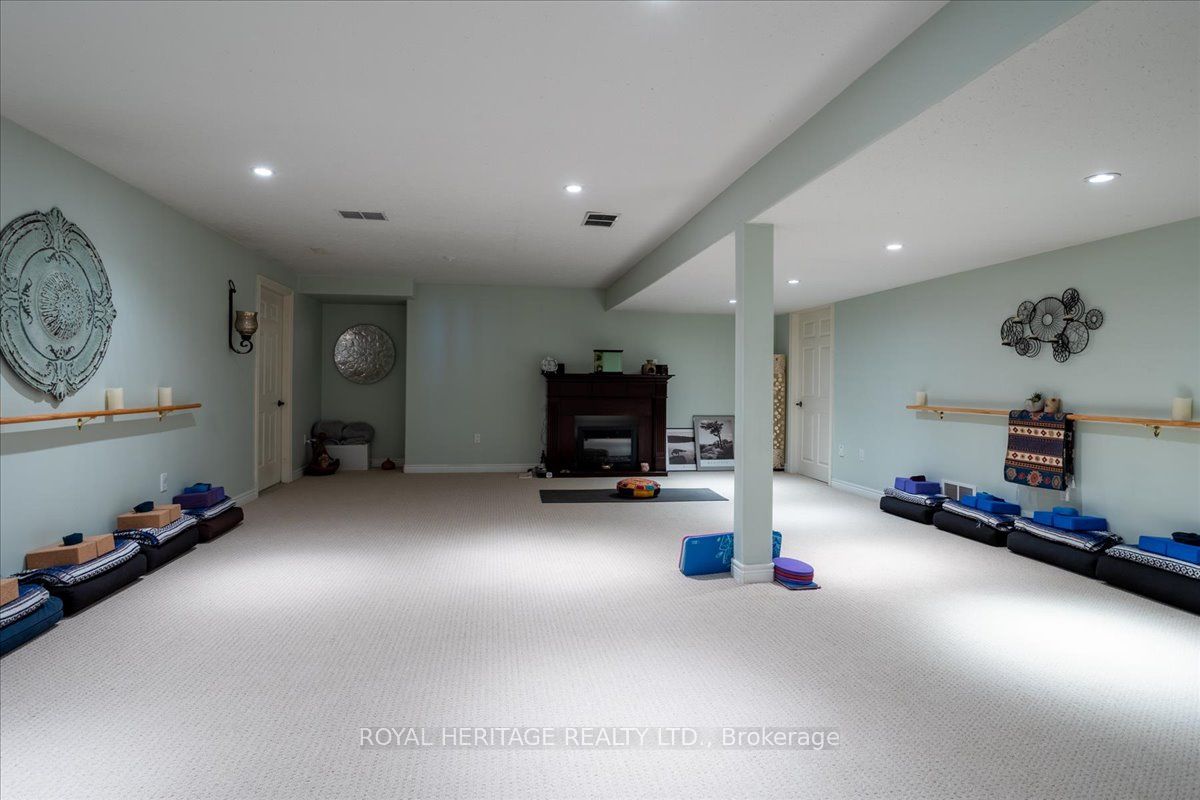 162 Riverside Drive Property Photo 23