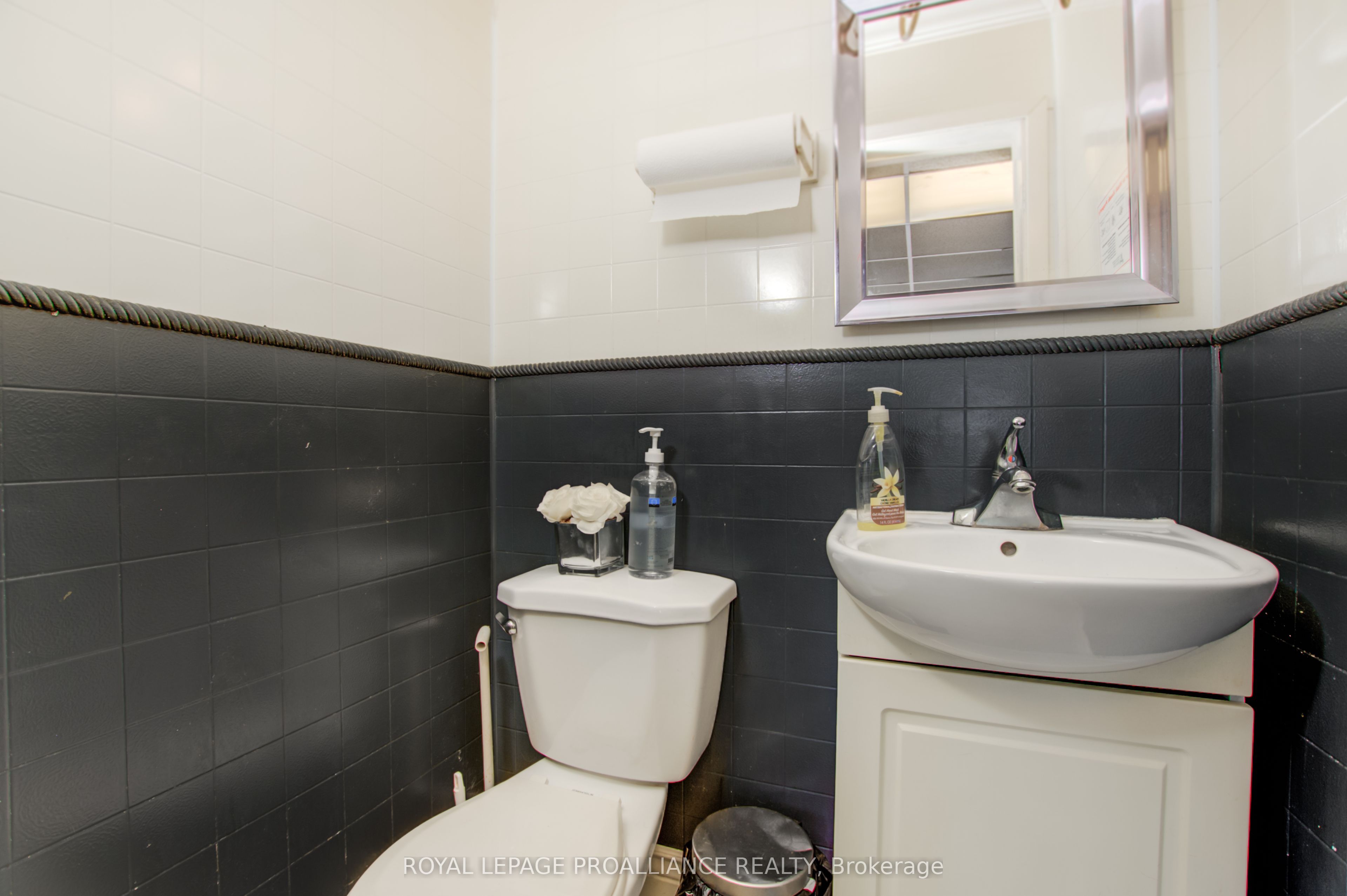 30 Prince Edward St Property Photo 8