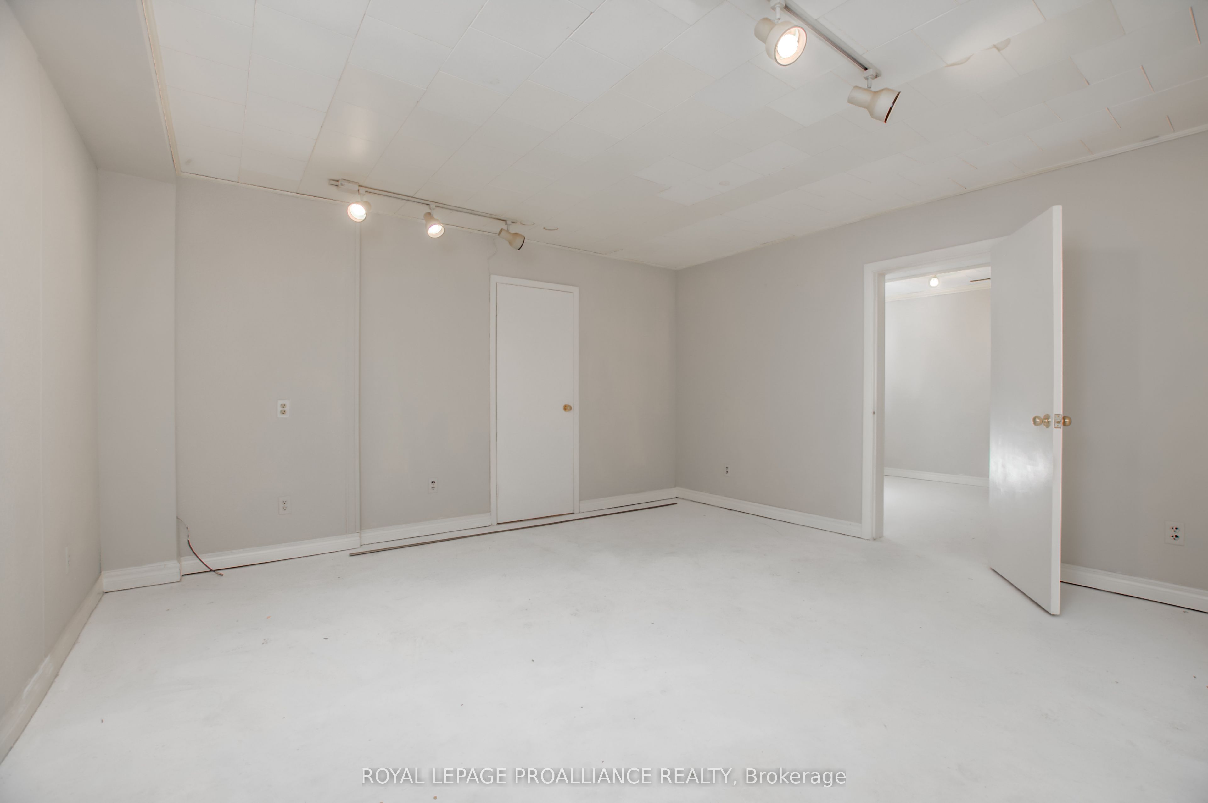 30 Prince Edward St Property Photo 19