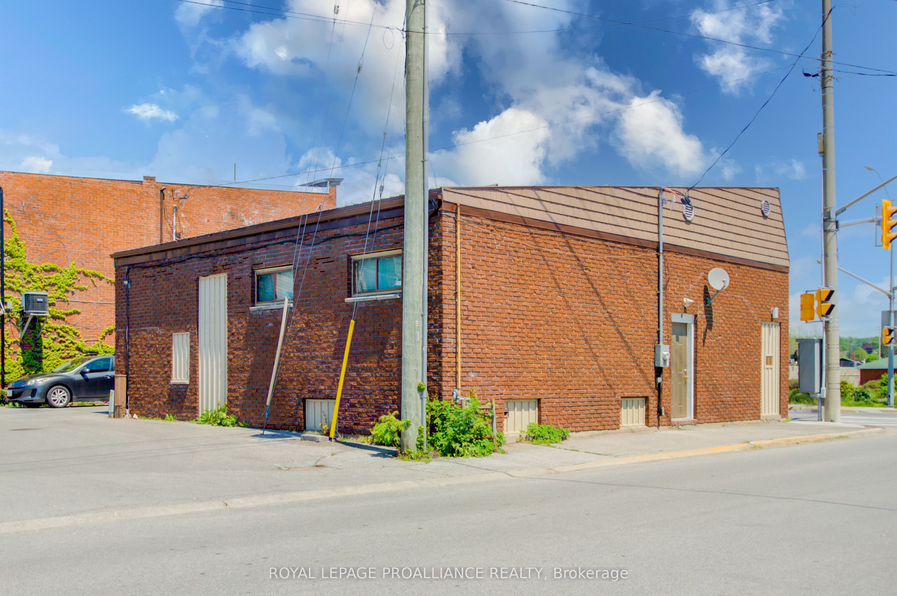 30 Prince Edward St Property Photo 35