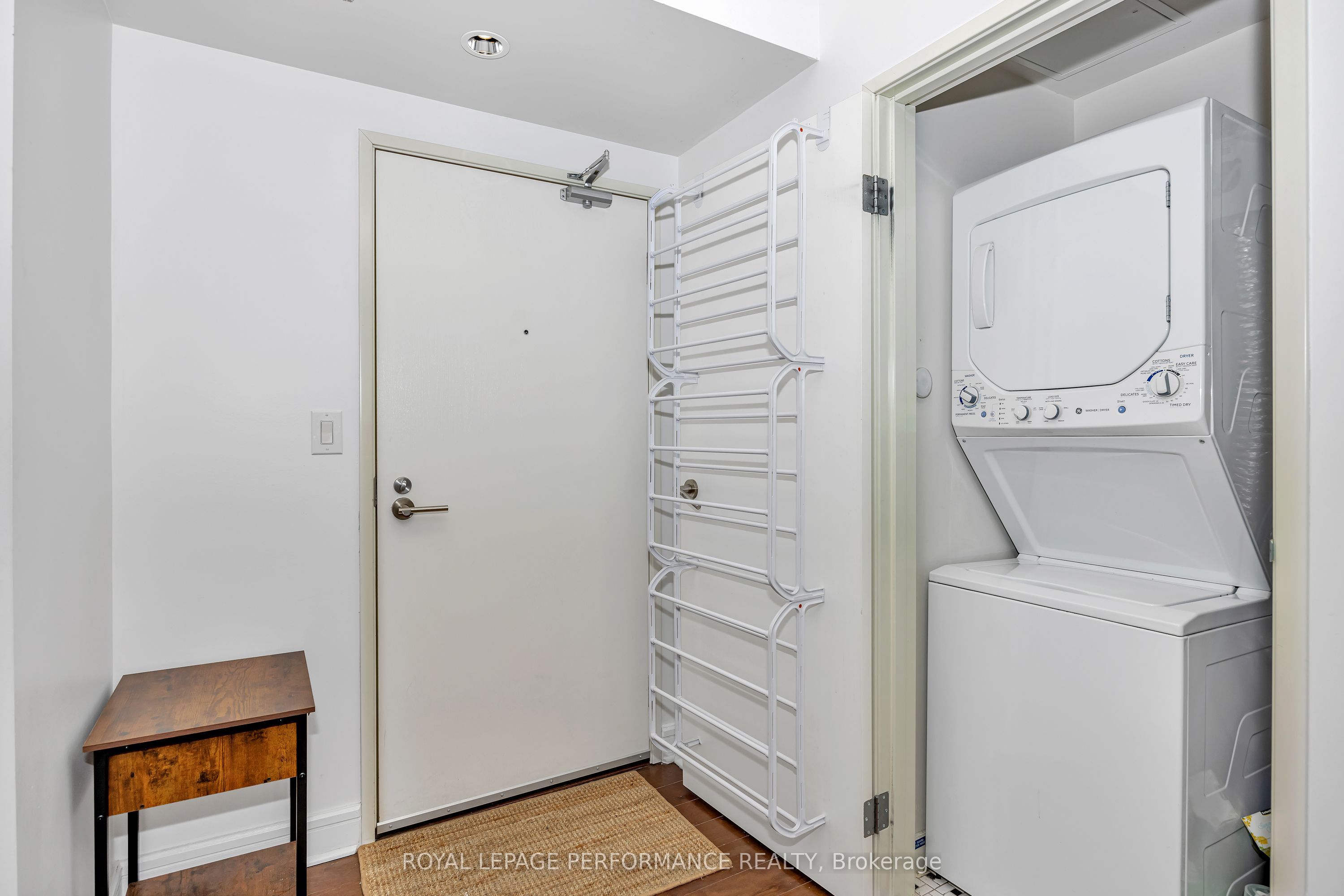 #1008 - 555 Anand Property Photo 7