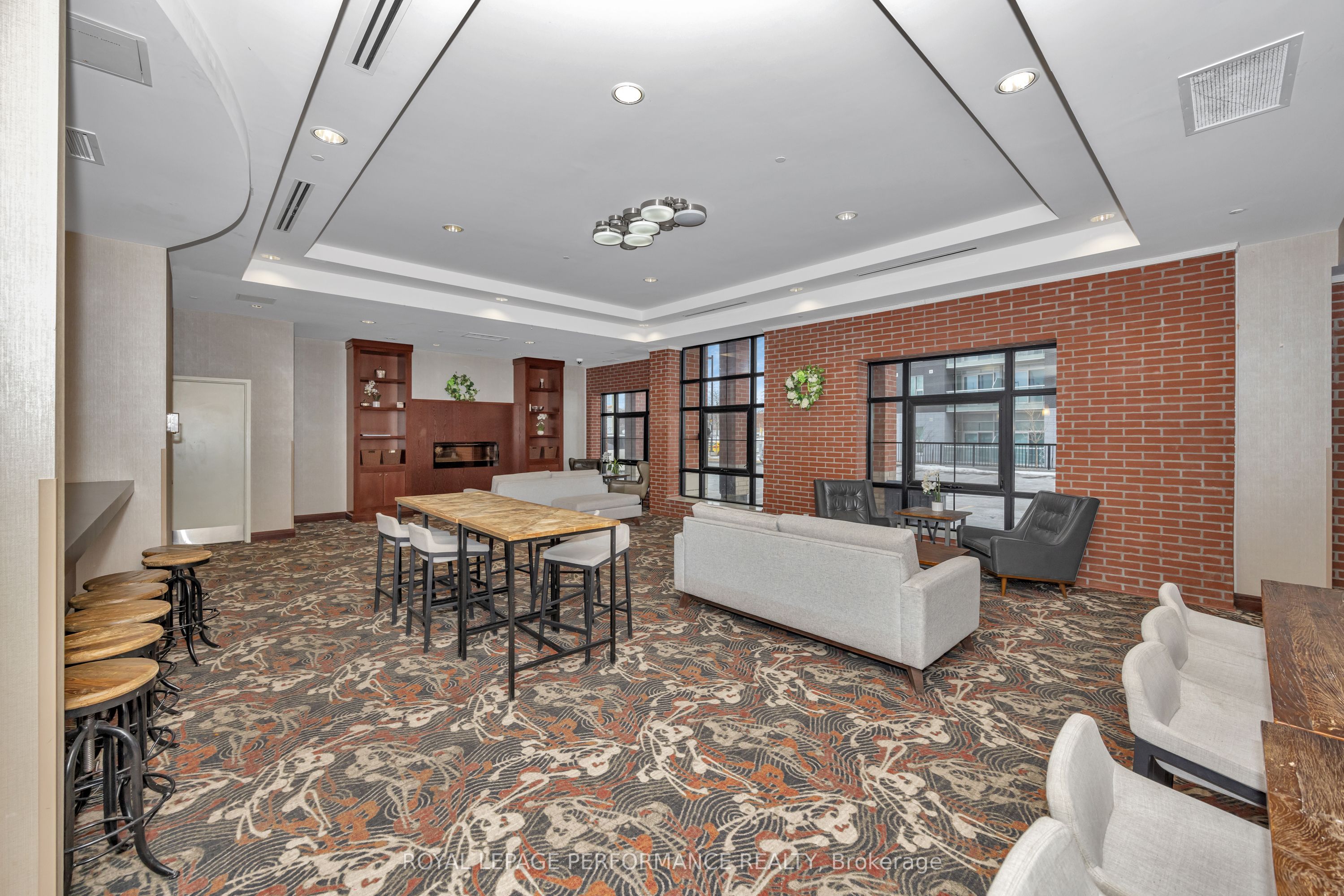 #1008 - 555 Anand Property Photo 18