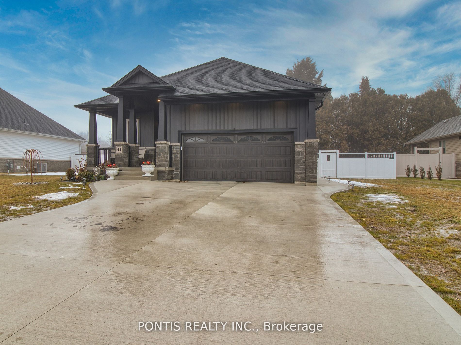 41 Sleepy Meadow Drive Property Photo 2